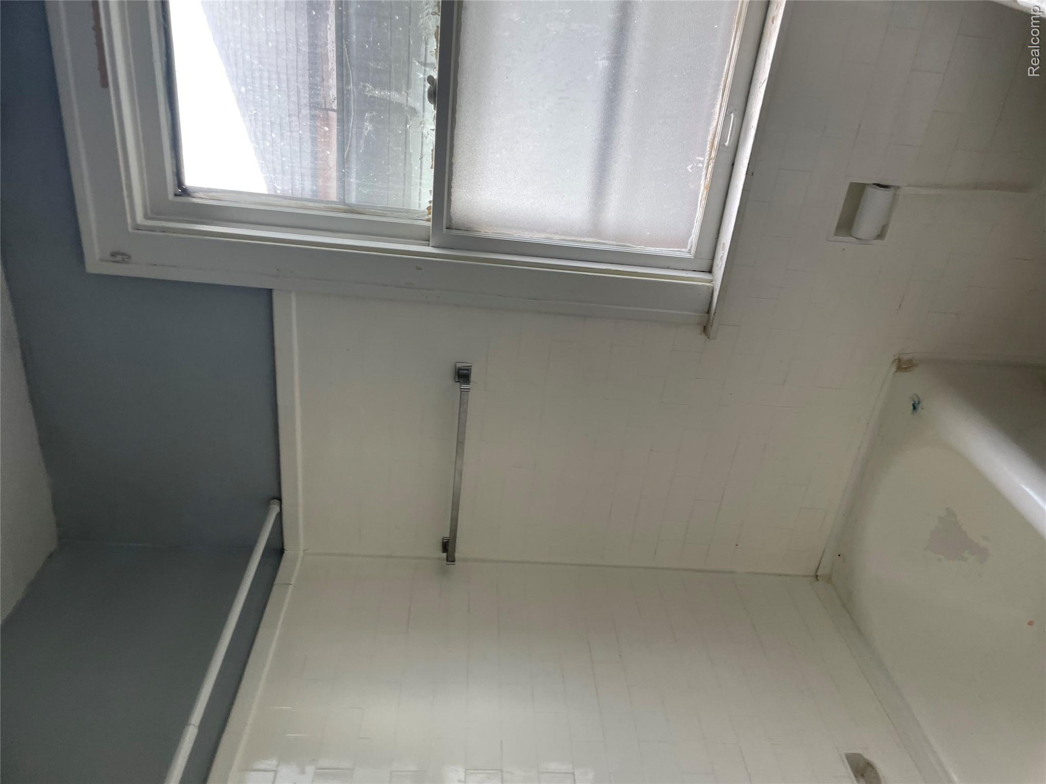 11912 Wisconsin Street Property Photo 14