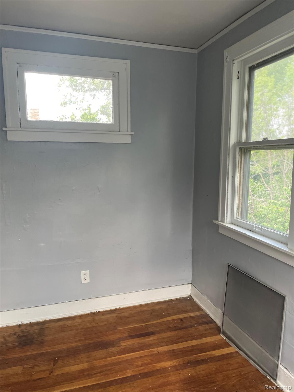 11912 Wisconsin Street Property Photo 15