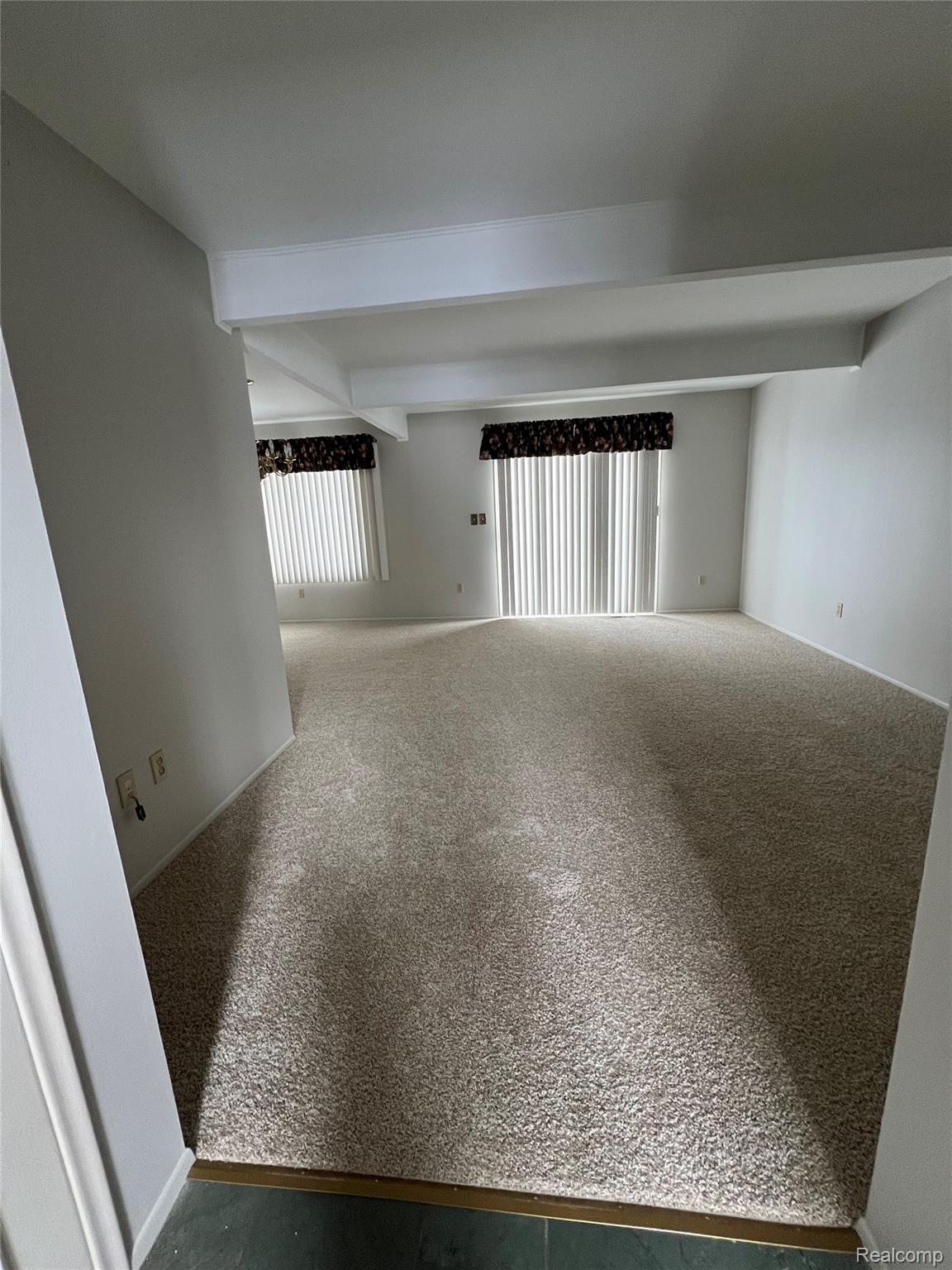 37407 Charter Oaks Boulevard Property Photo 8