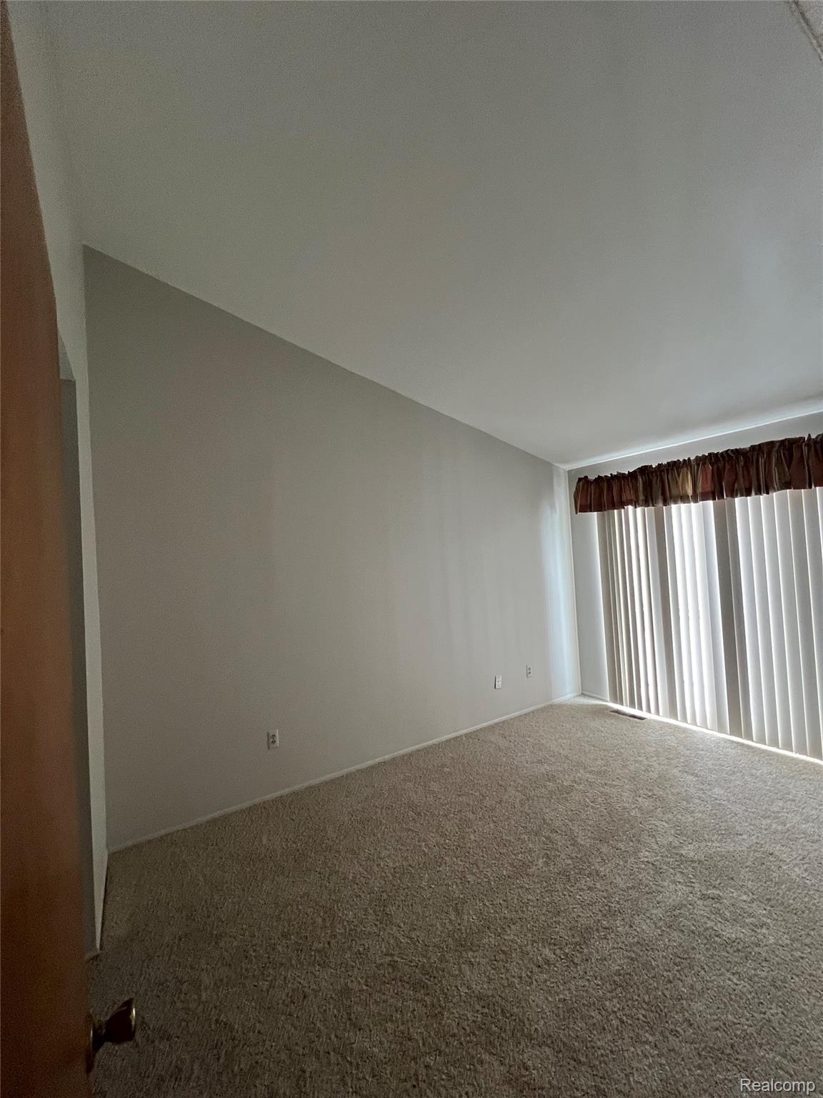 37407 Charter Oaks Boulevard Property Photo 13