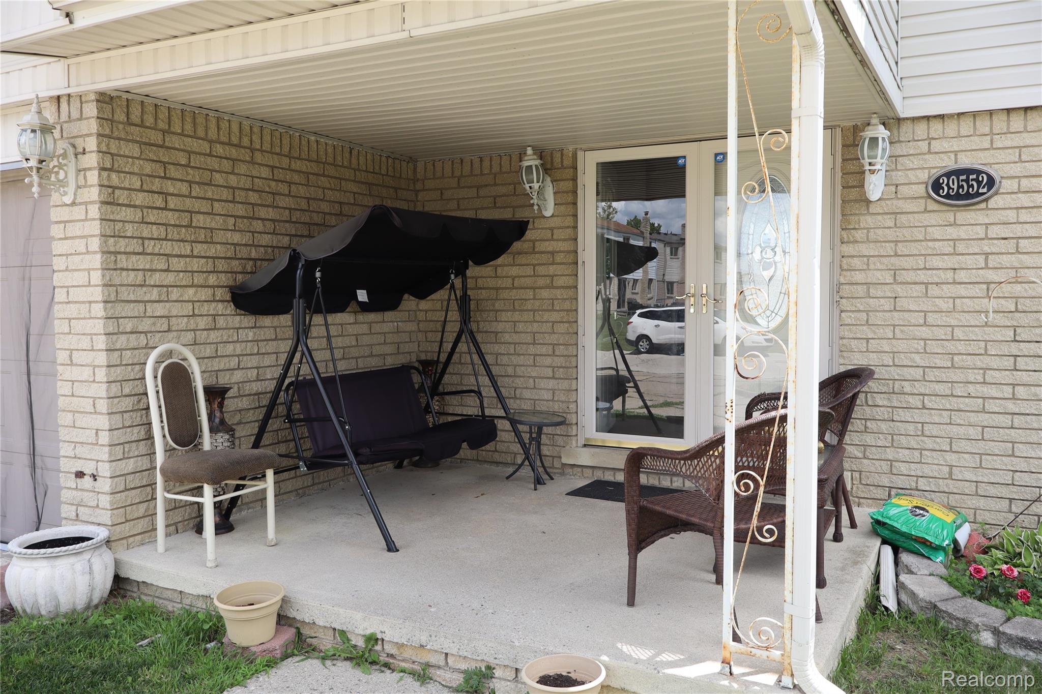 39552 Forbes Drive Property Photo 5