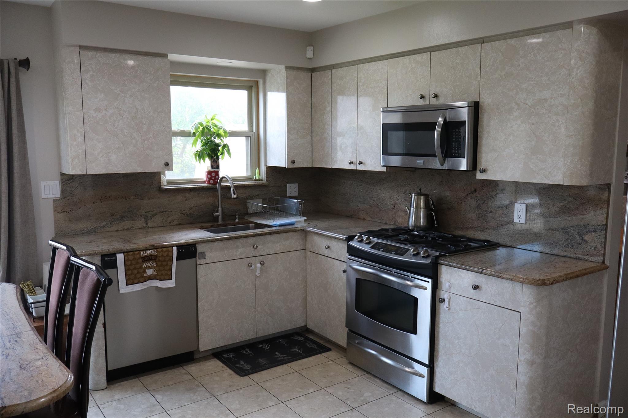 39552 Forbes Drive Property Photo 19