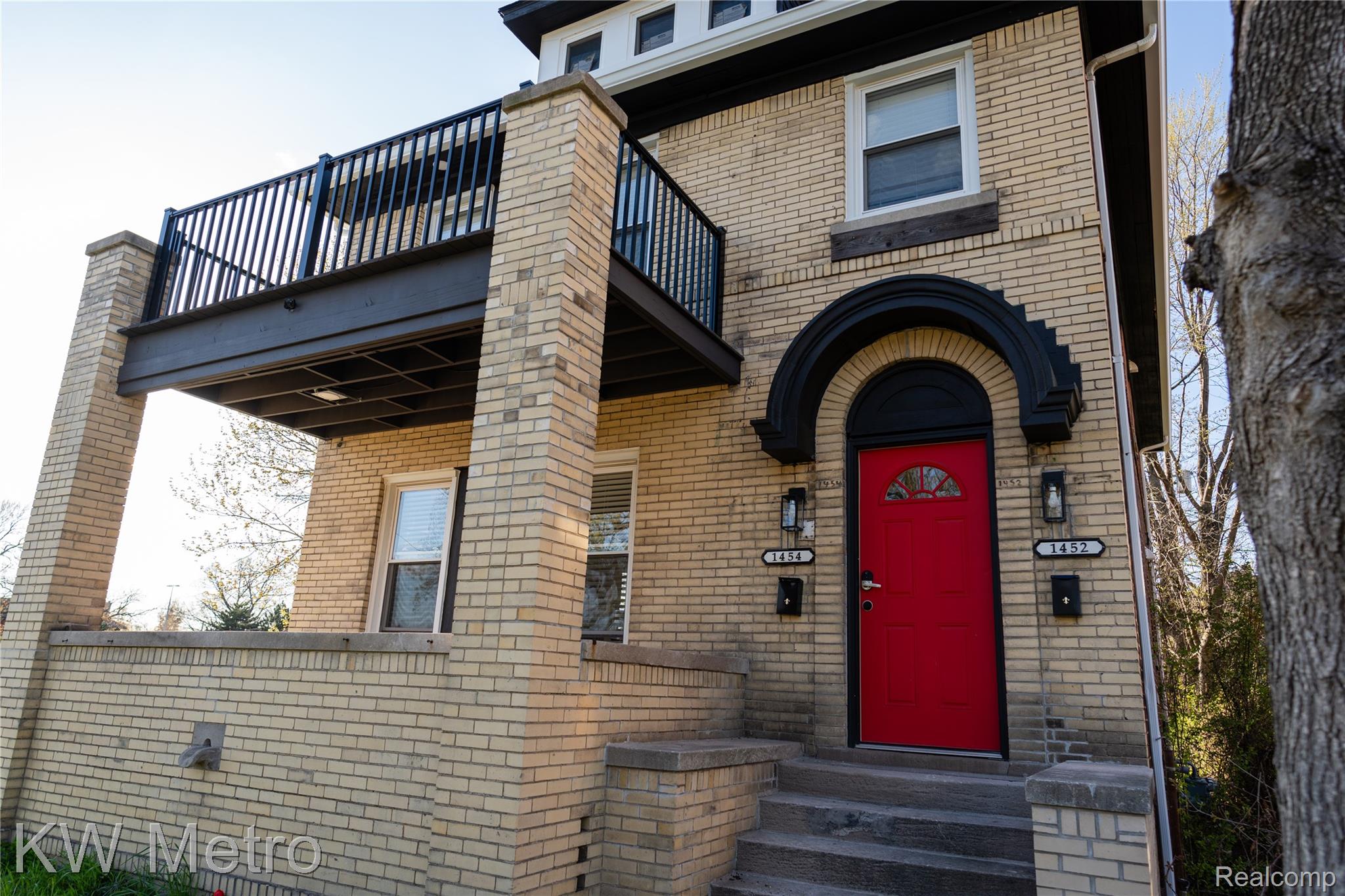 1452 Collingwood Street Property Photo 1