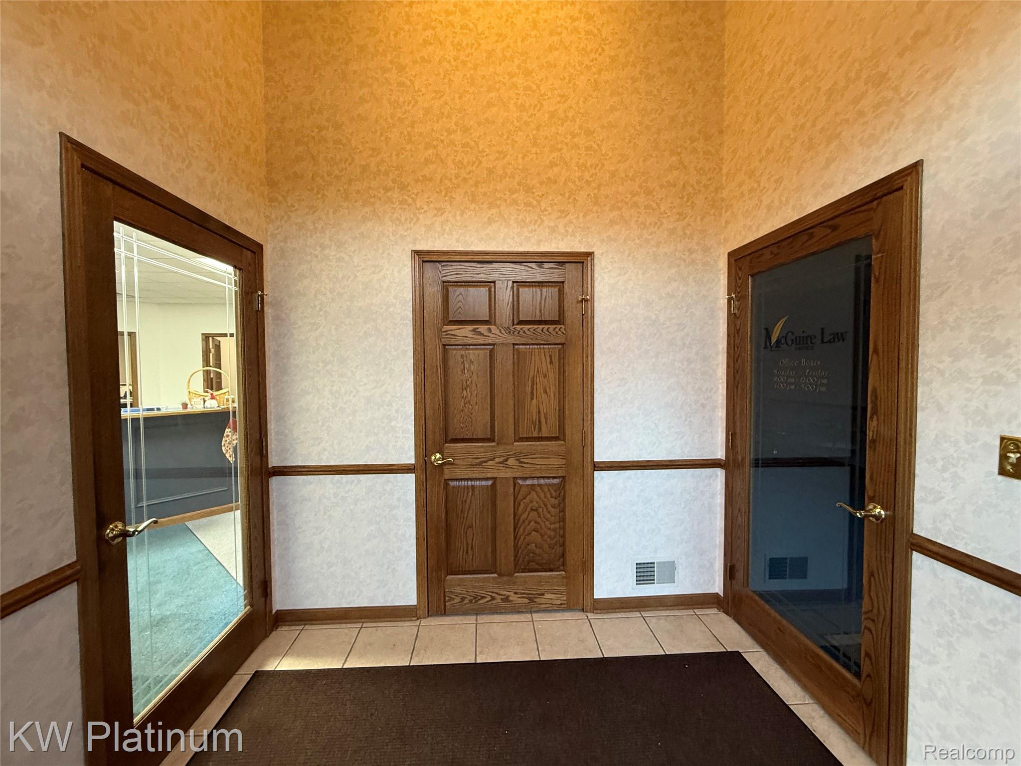 975 Fred W Moore Highway Property Photo 6