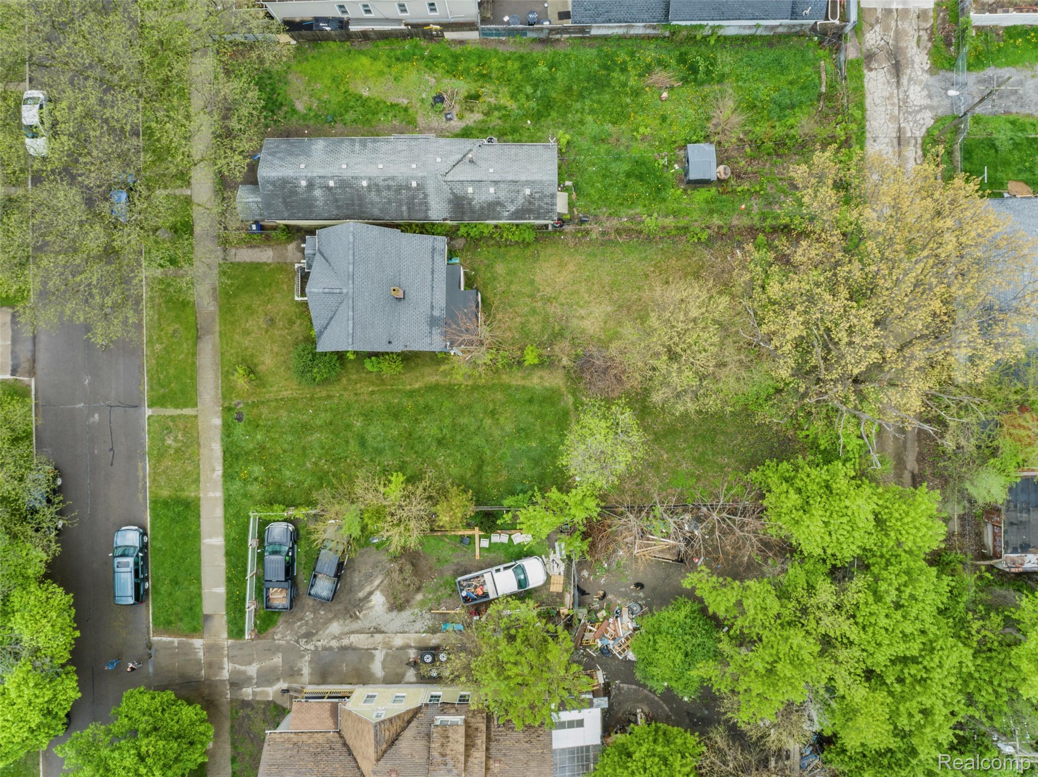 2105 25th Street Property Photo 4