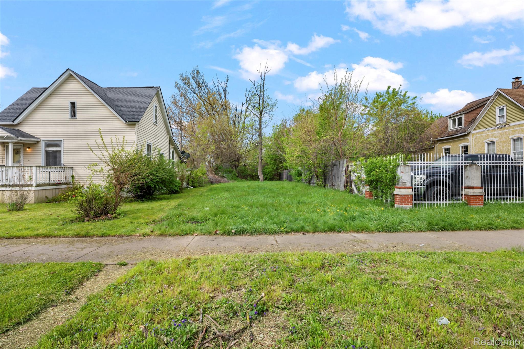 2105 25th Street Property Photo 5