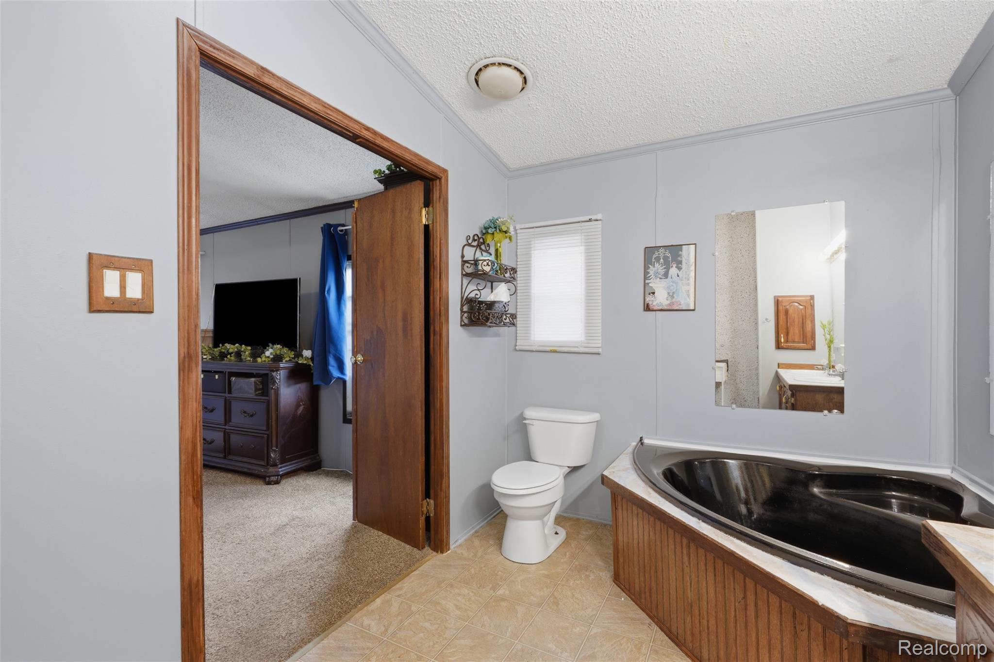 28725 Parkview Property Photo 17