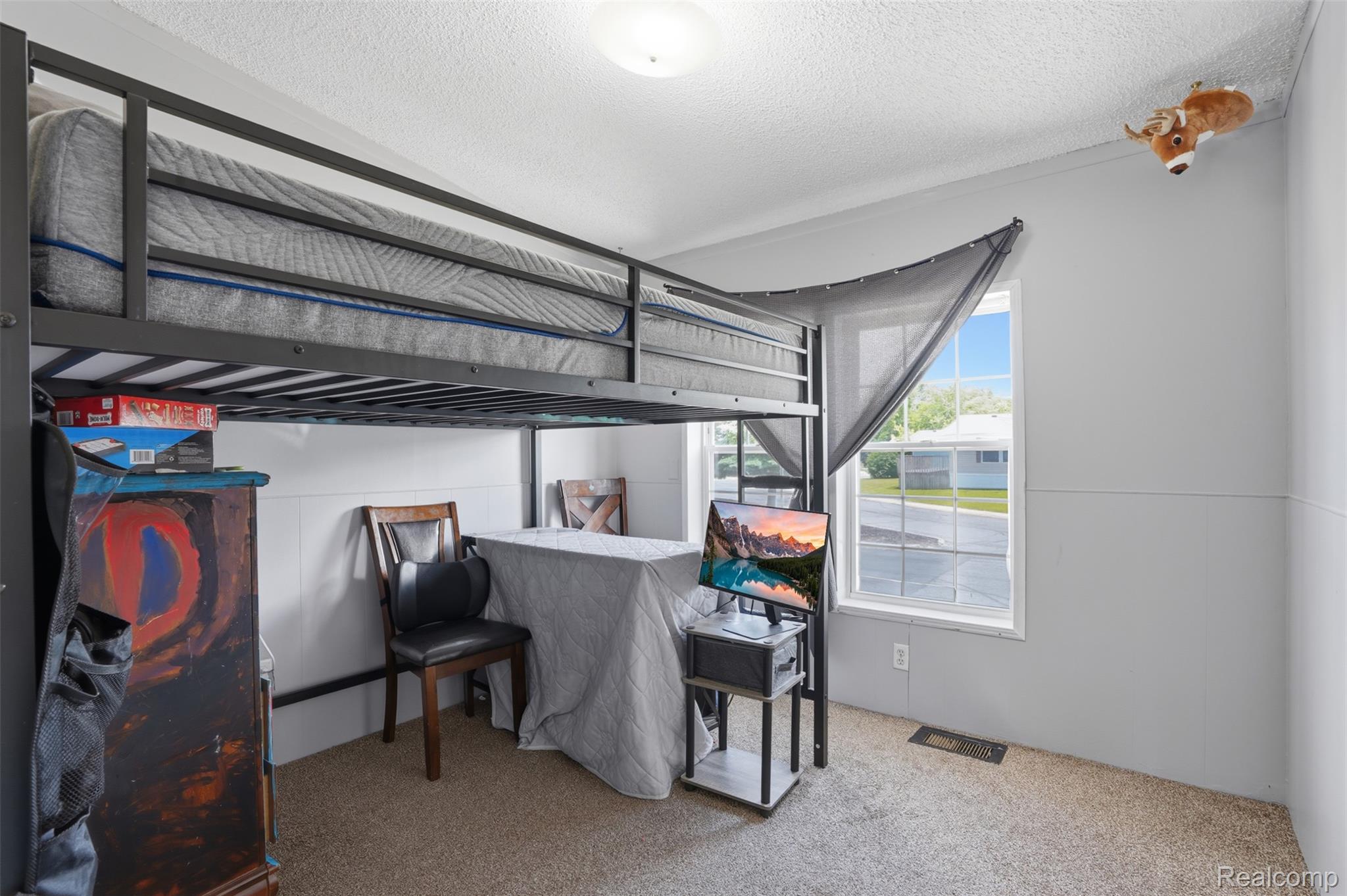 28725 Parkview Property Photo 20