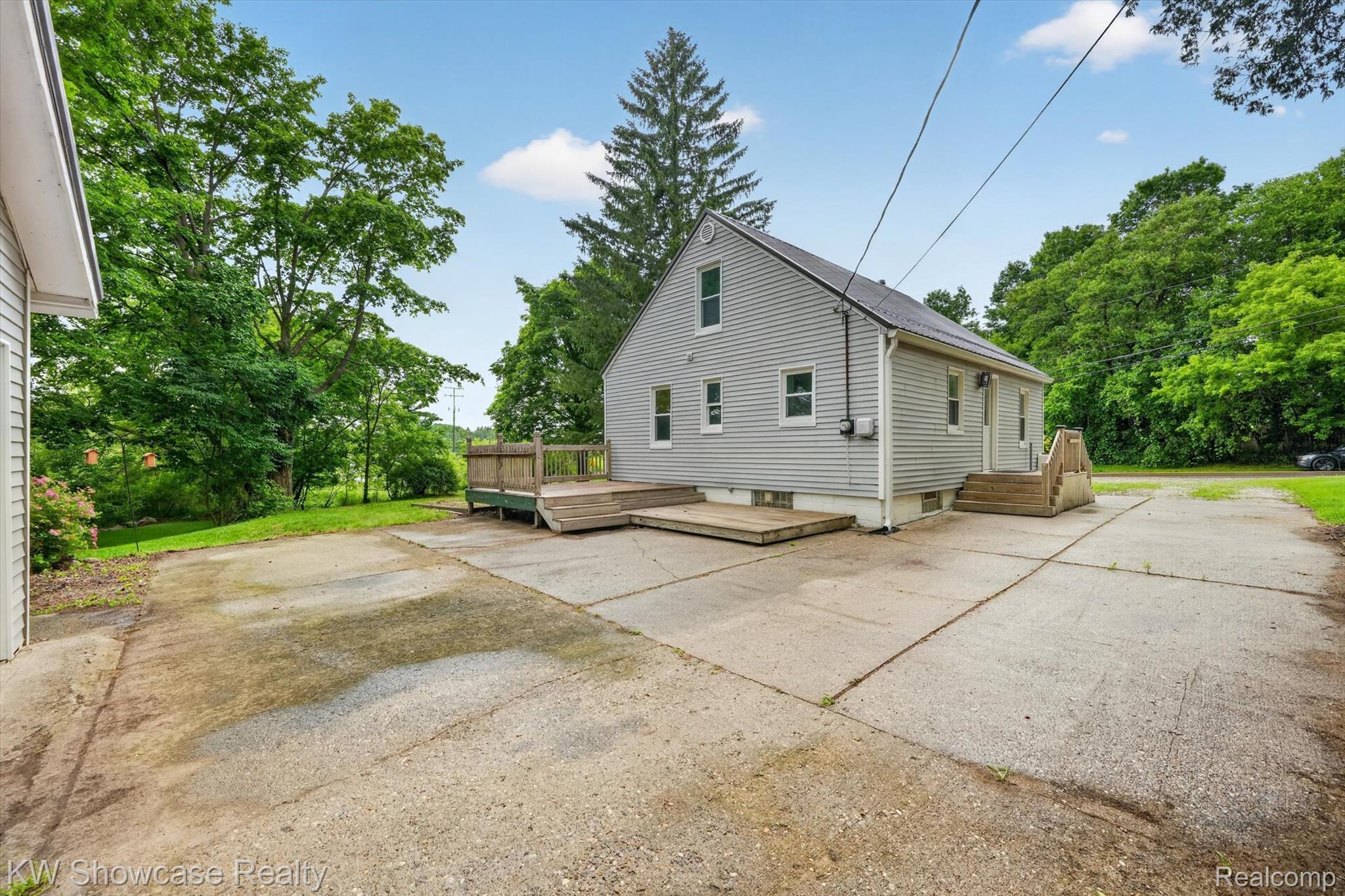 407 Broadway Property Photo 30