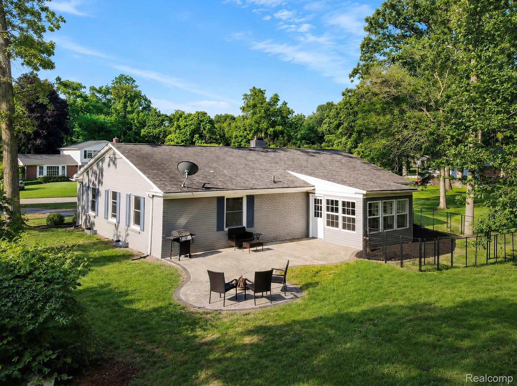 337 Beechview Drive Property Photo 47