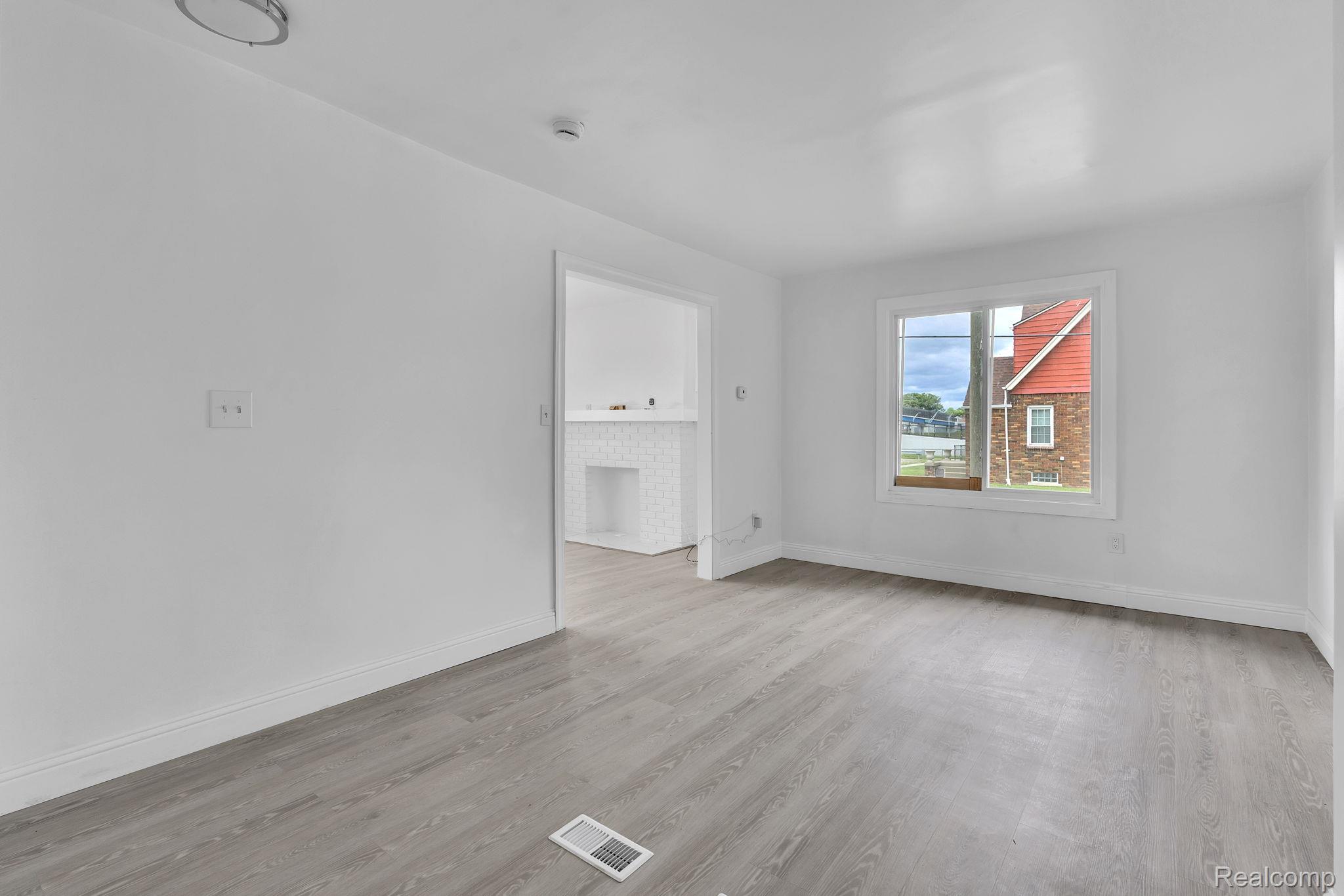 12796 Cherrylawn Street Property Photo 16