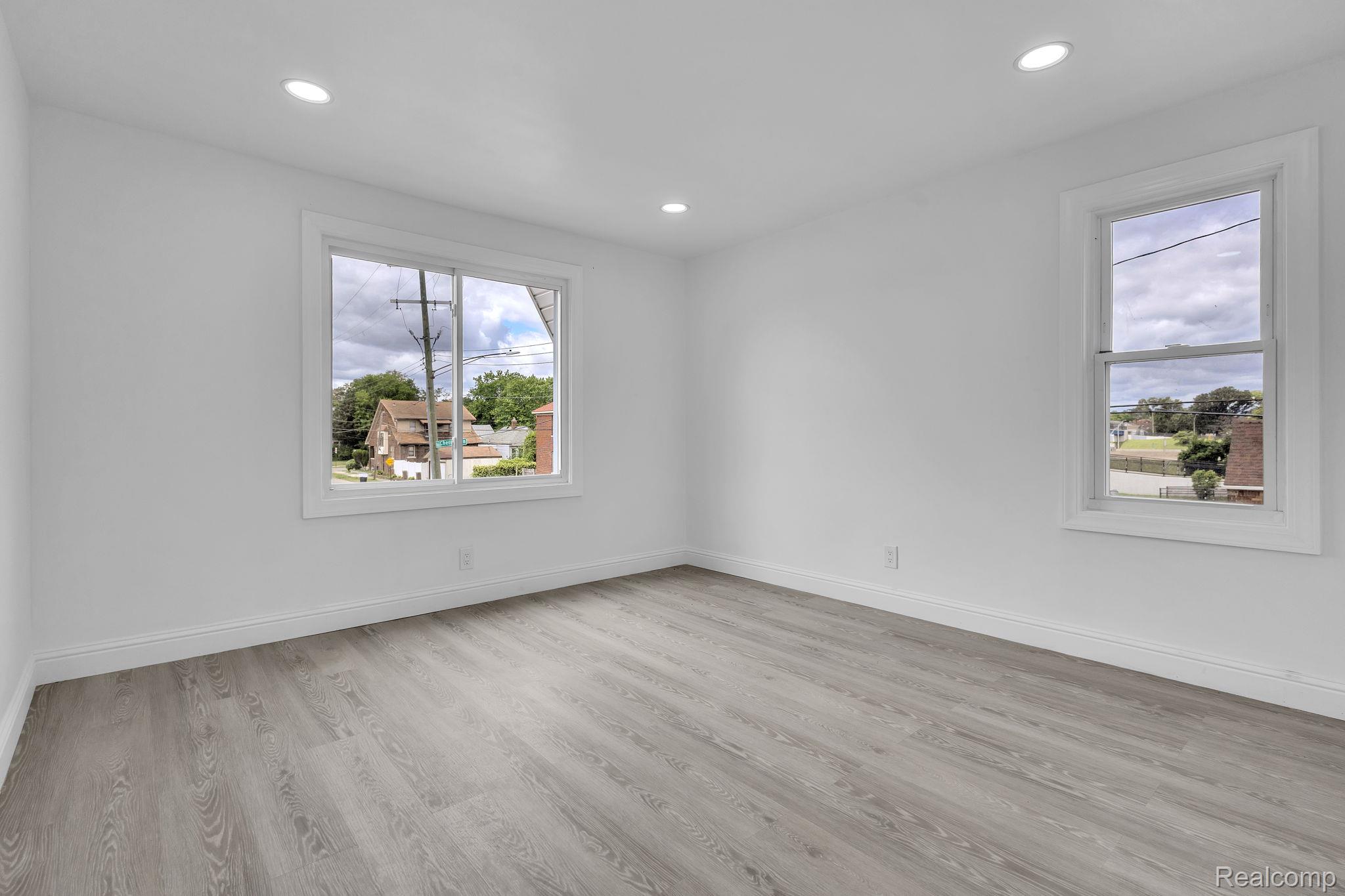 12796 Cherrylawn Street Property Photo 20