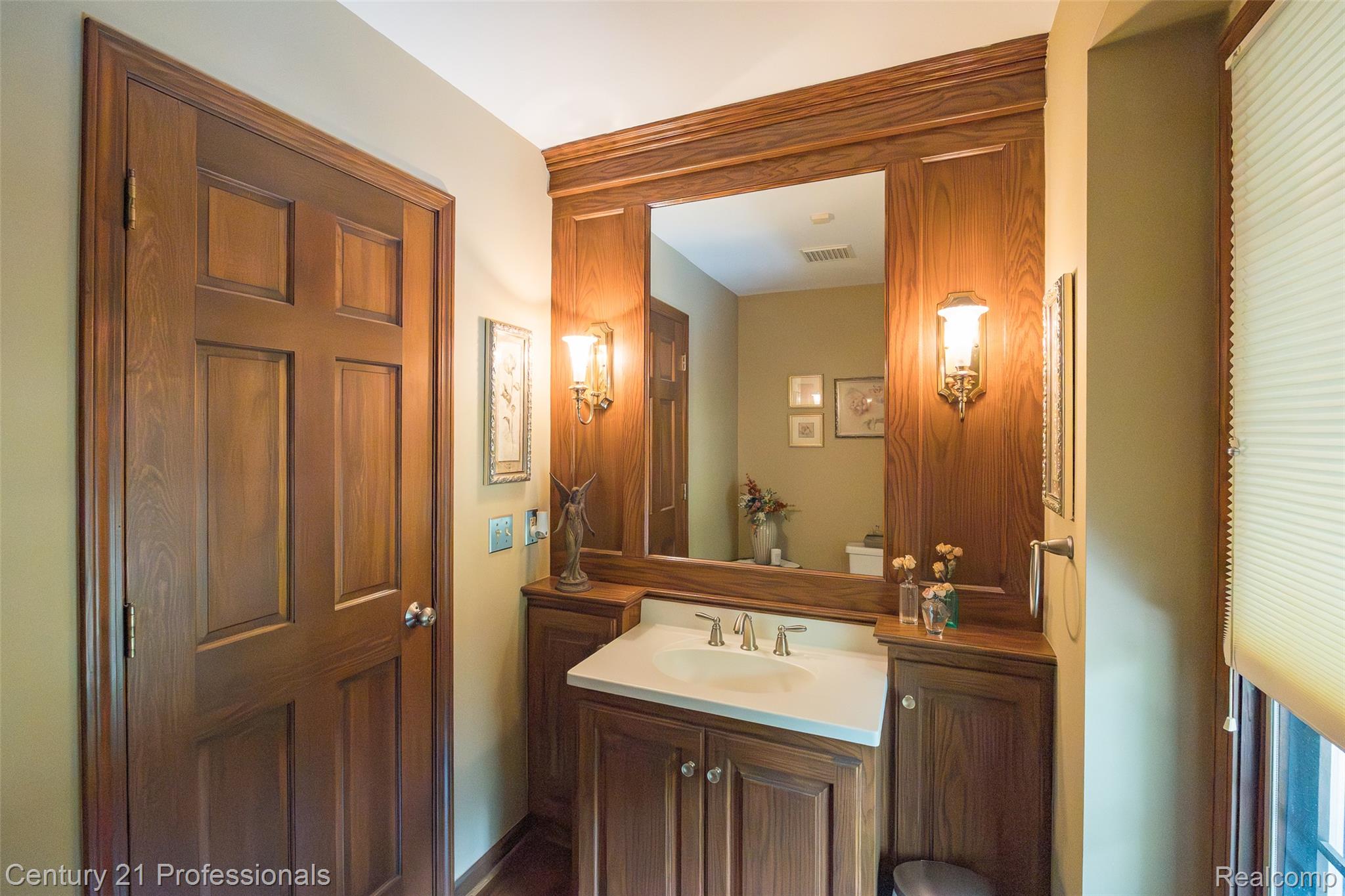 9200 Fox Hollow Road Property Photo 21
