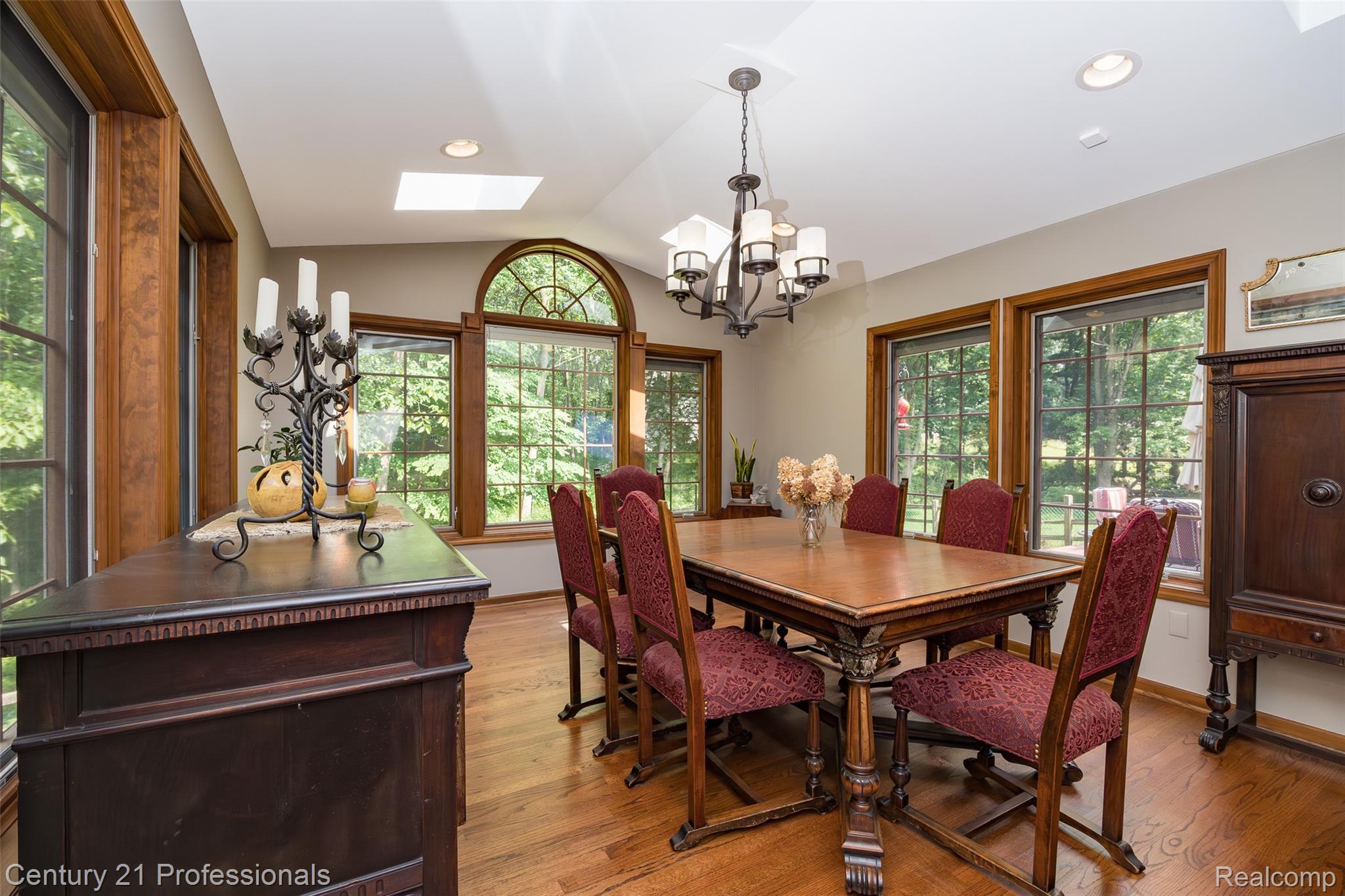 9200 Fox Hollow Road Property Photo 30
