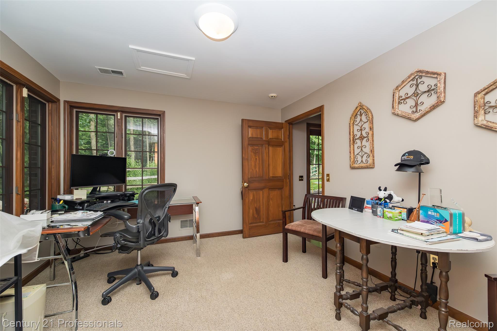 9200 Fox Hollow Road Property Photo 38