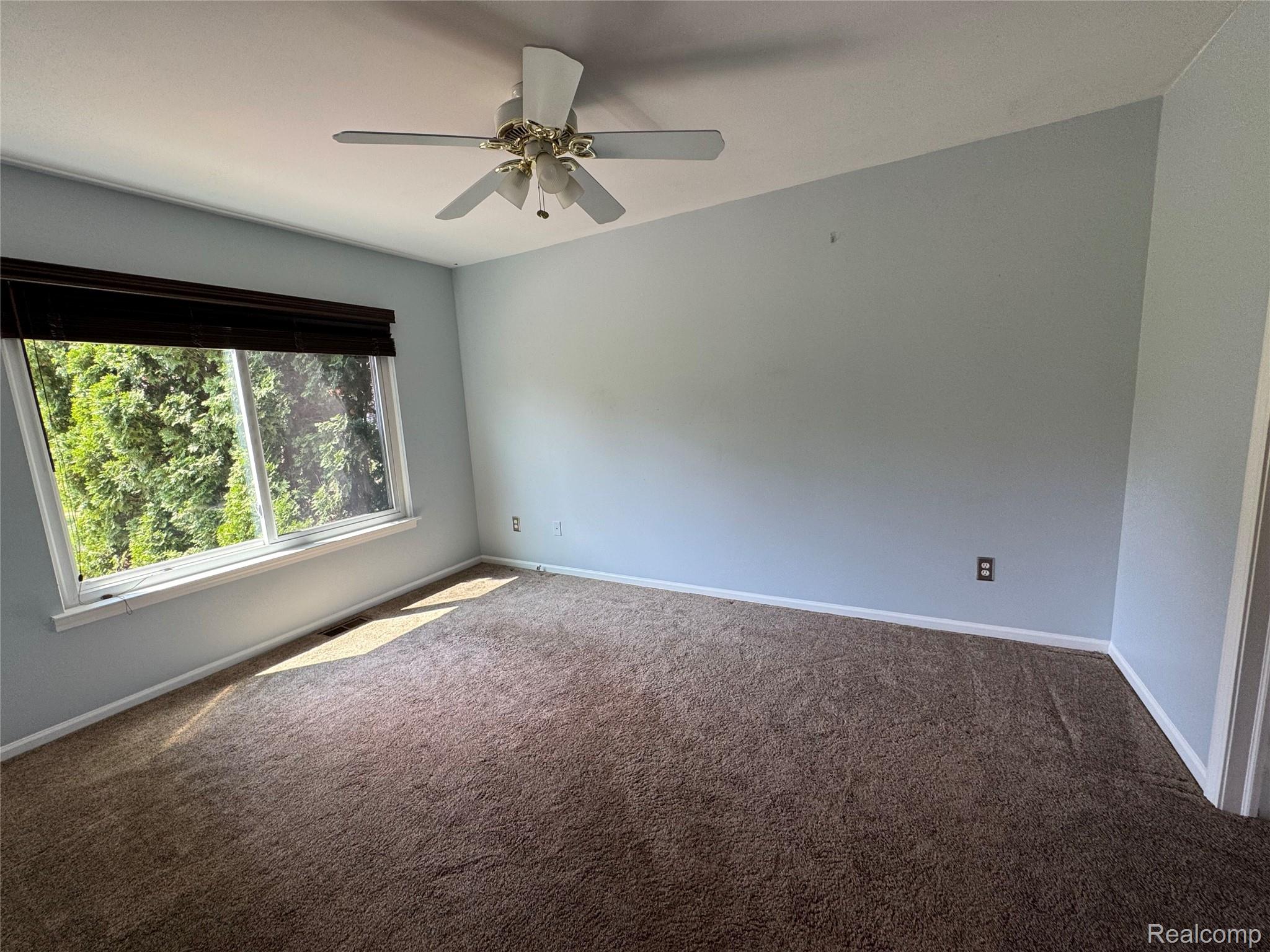 5708 Berwick Court Property Photo 13