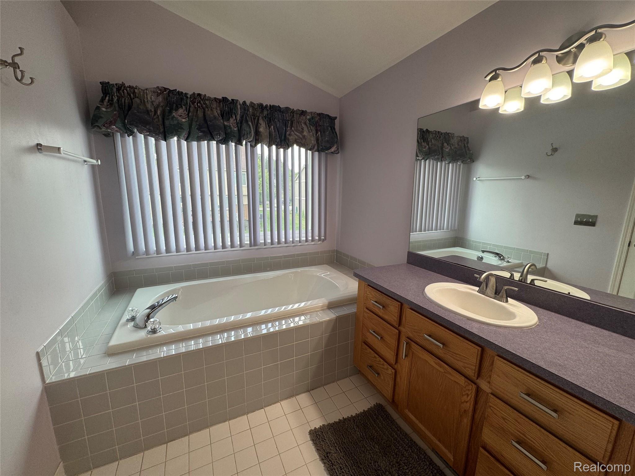 5708 Berwick Court Property Photo 25