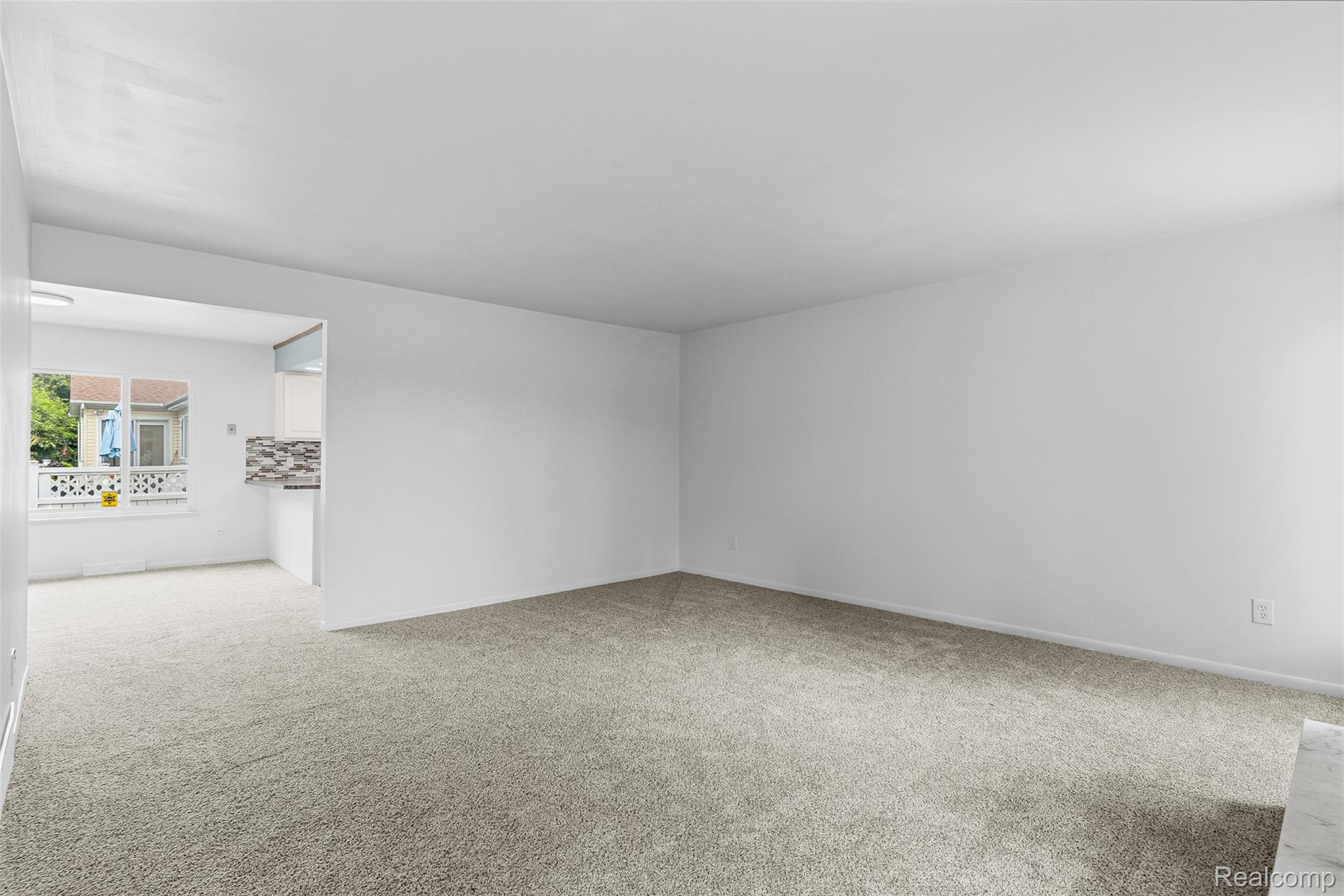 5120 Hillcrest Circle Property Photo 12