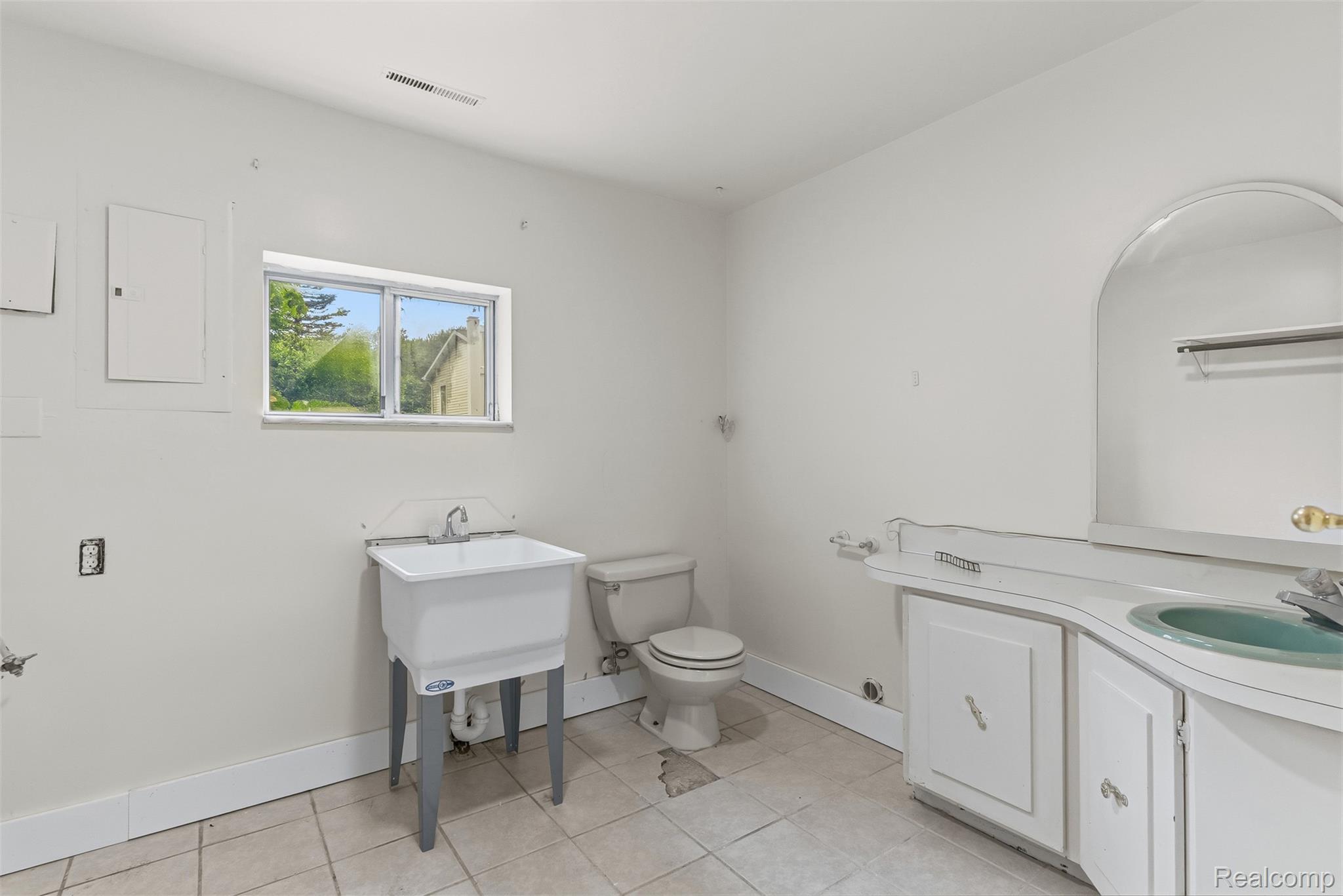 5120 Hillcrest Circle Property Photo 31