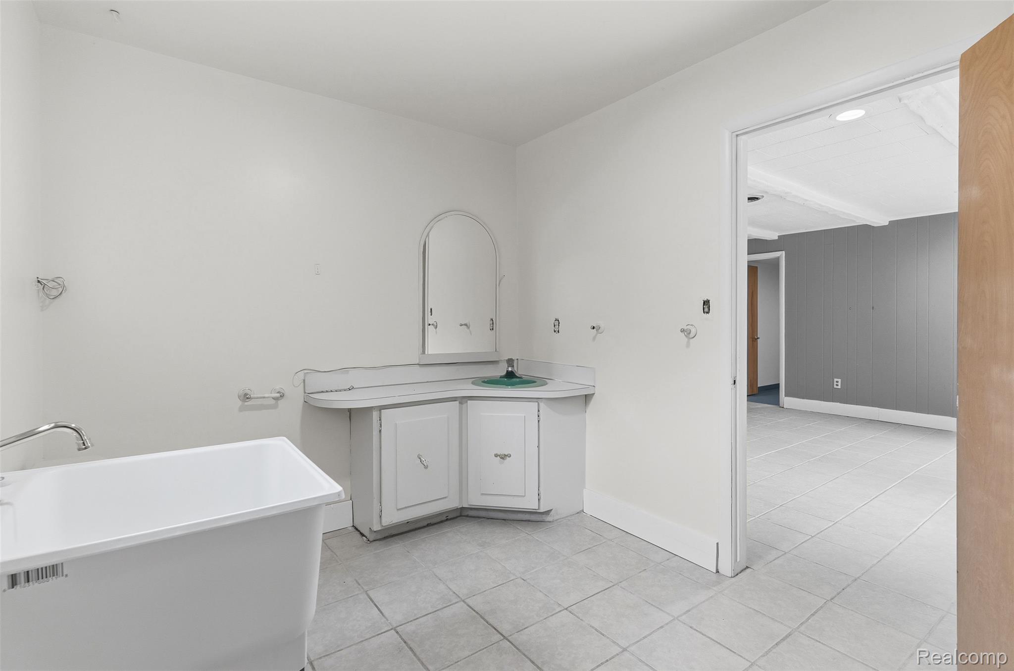 5120 Hillcrest Circle Property Photo 32