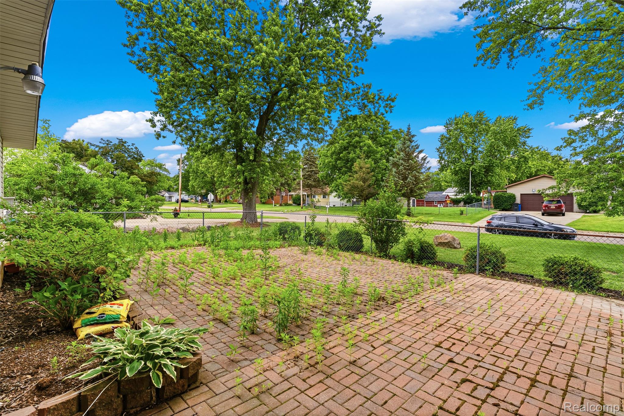 5120 Hillcrest Circle Property Photo 37