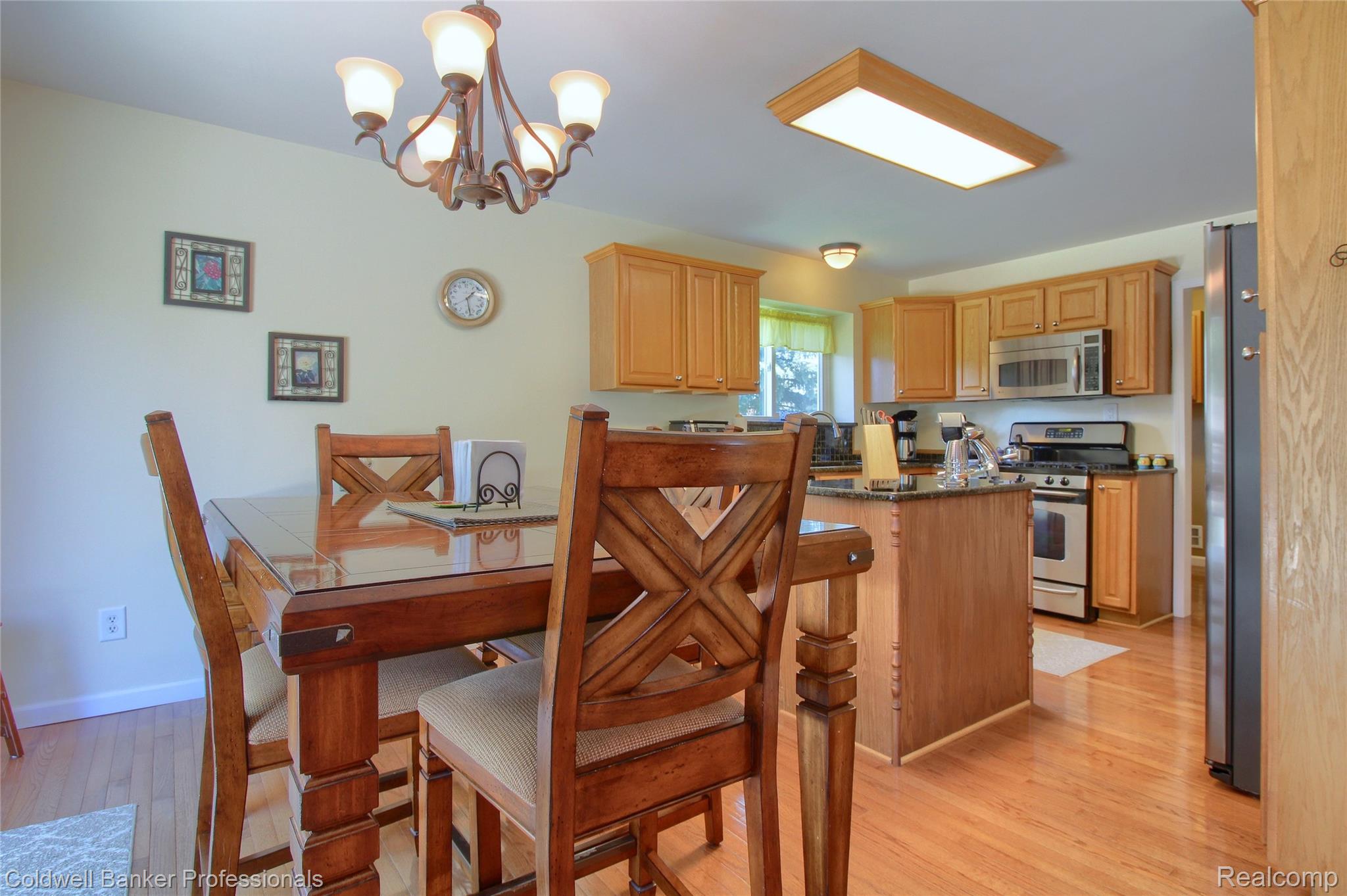 7749 Dover Drive Property Photo 9