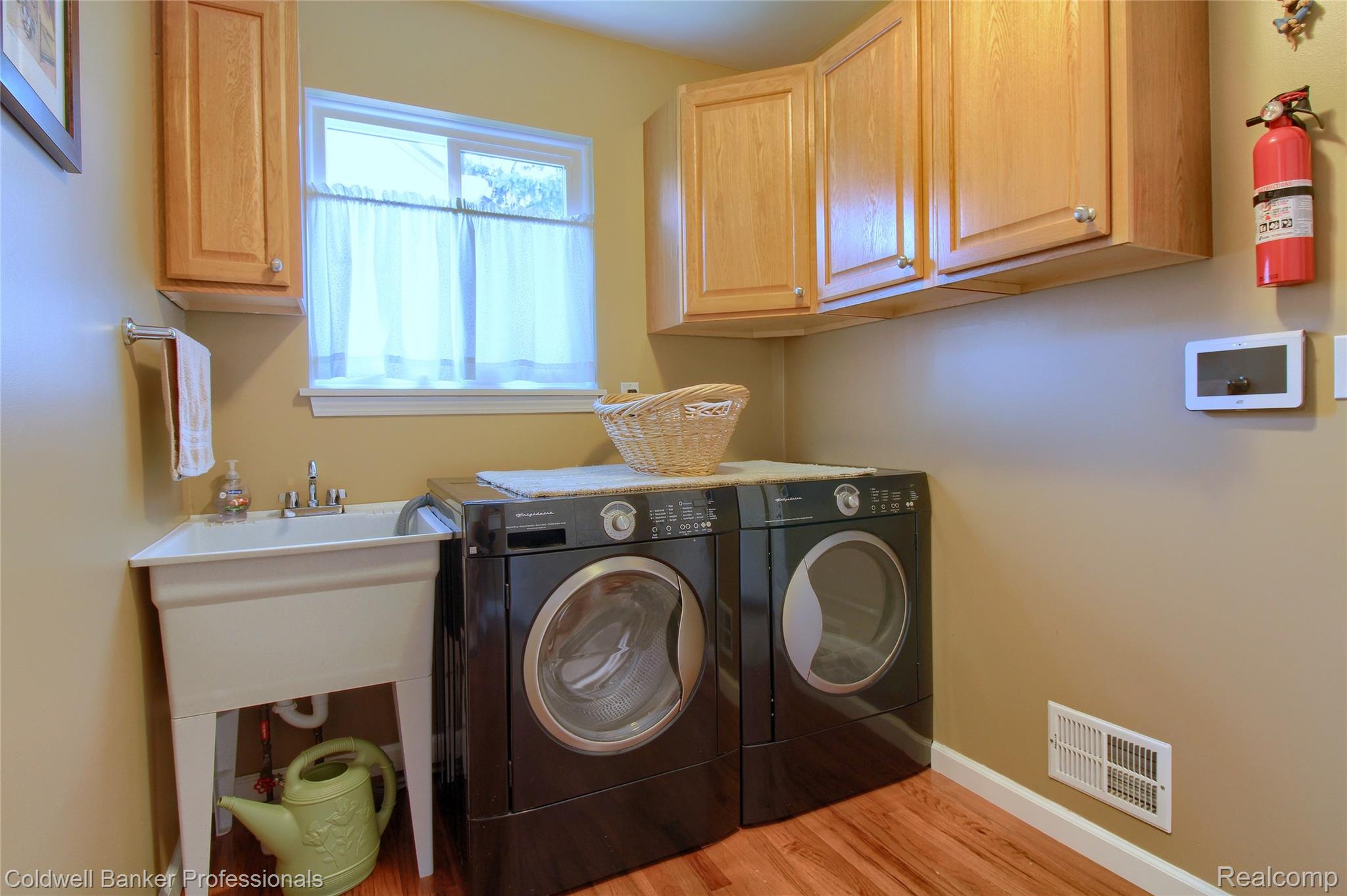 7749 Dover Drive Property Photo 15