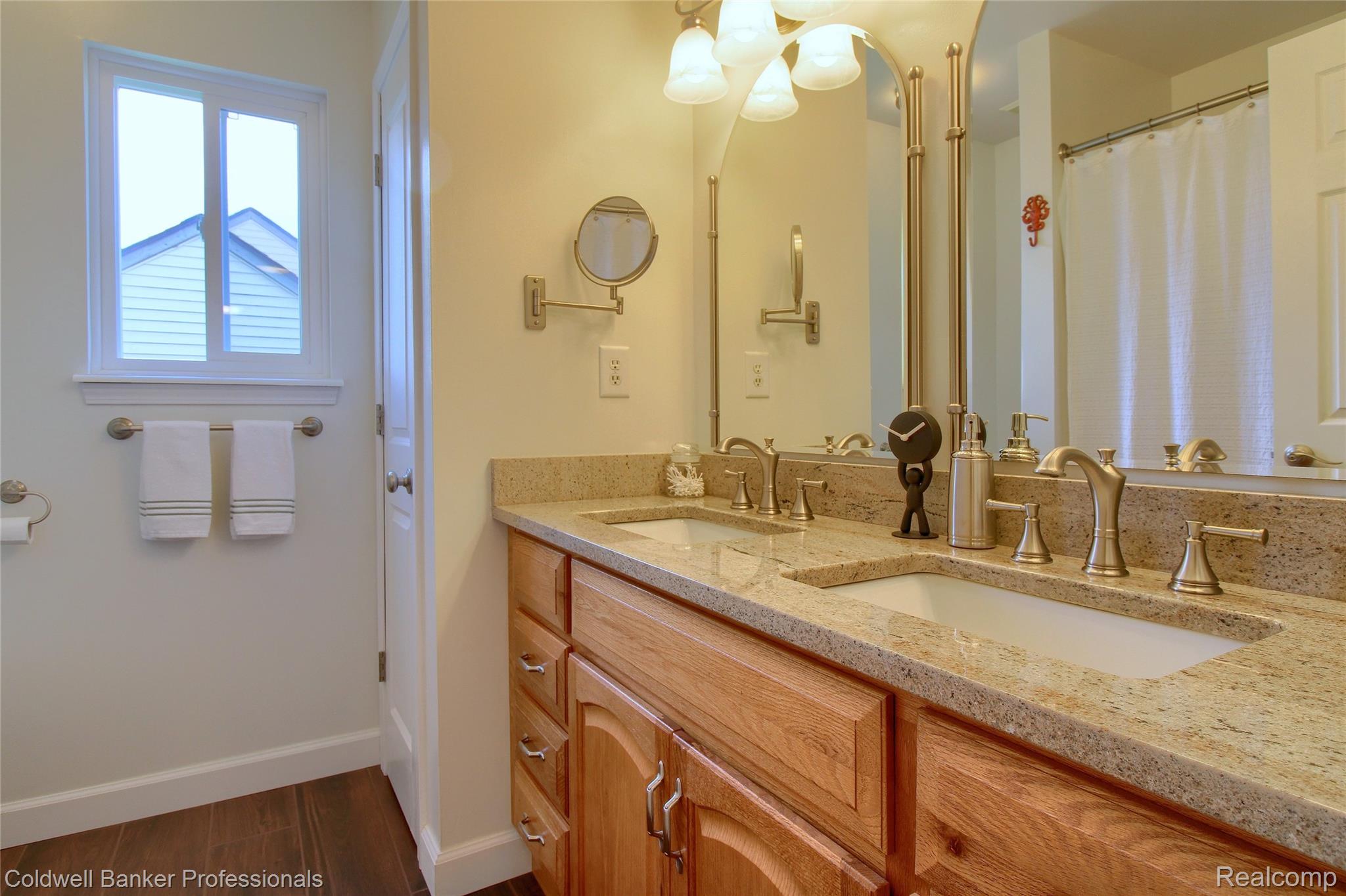 7749 Dover Drive Property Photo 26