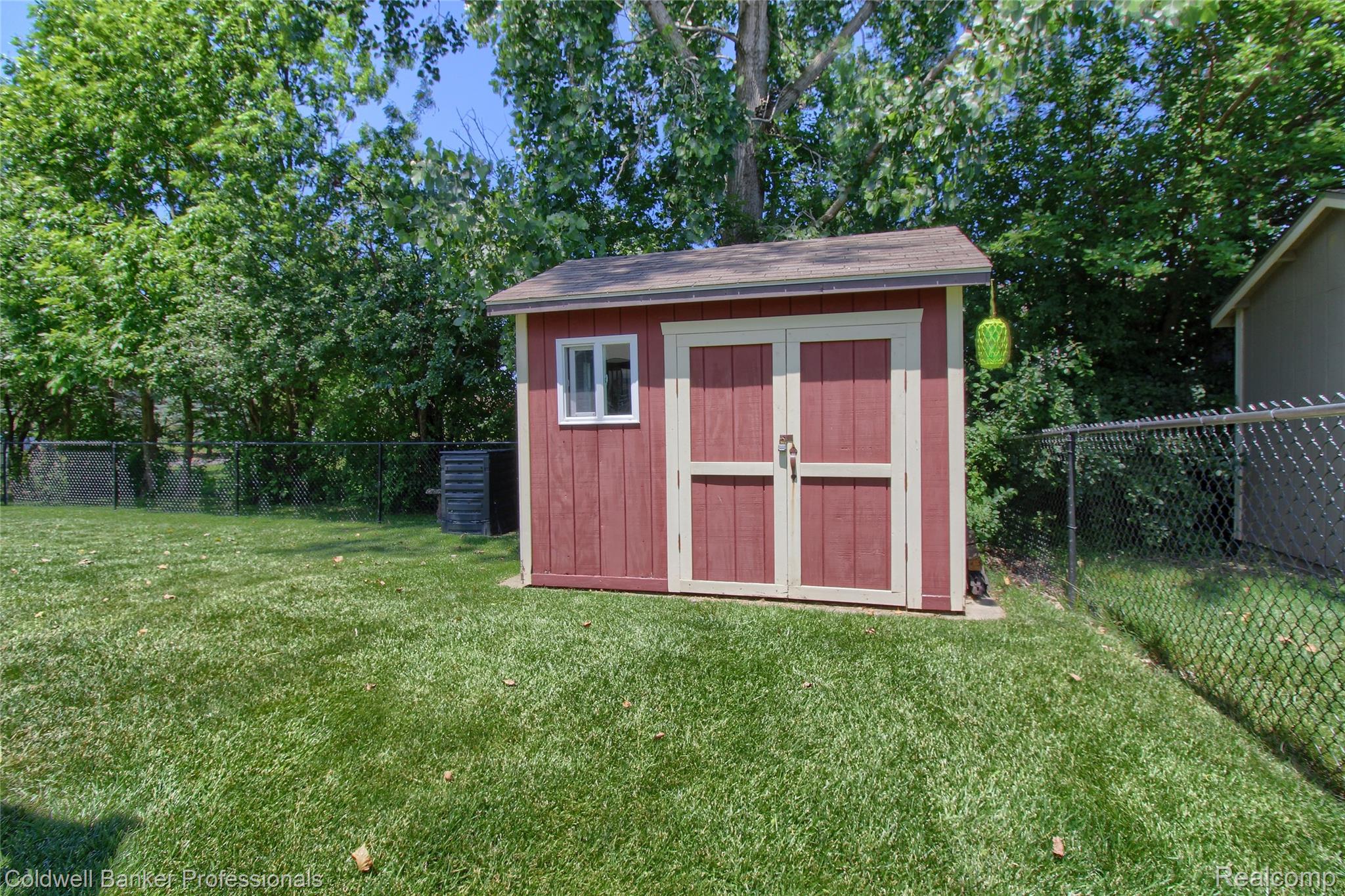 7749 Dover Drive Property Photo 38