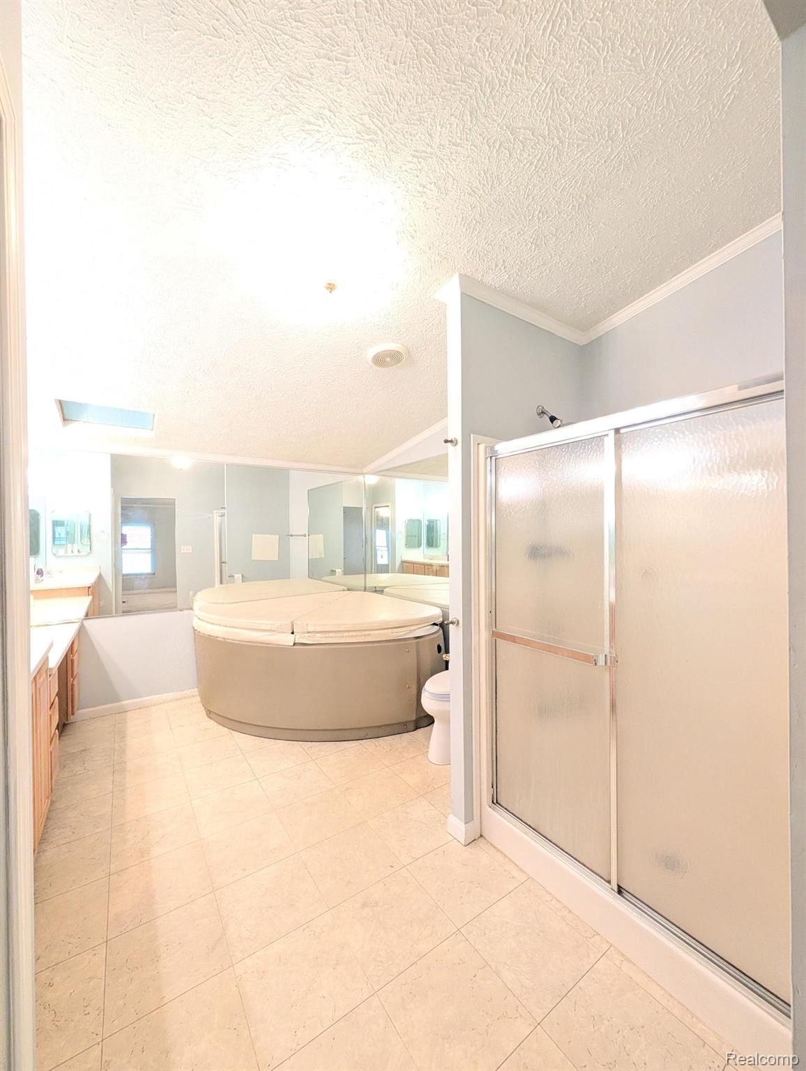 9 Brookfield Property Photo 11