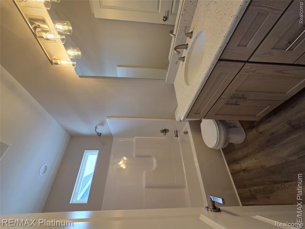 861 Oakwood Circle 22 Property Photo 23