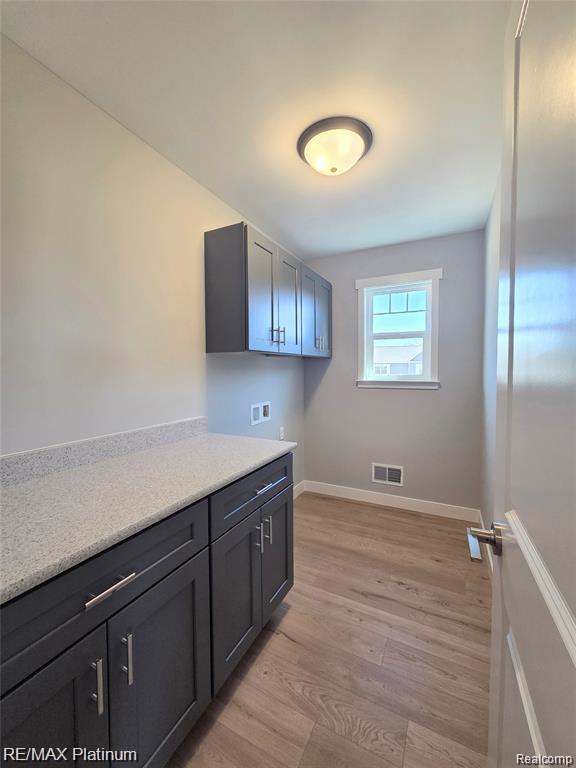 861 Oakwood Circle 22 Property Photo 24