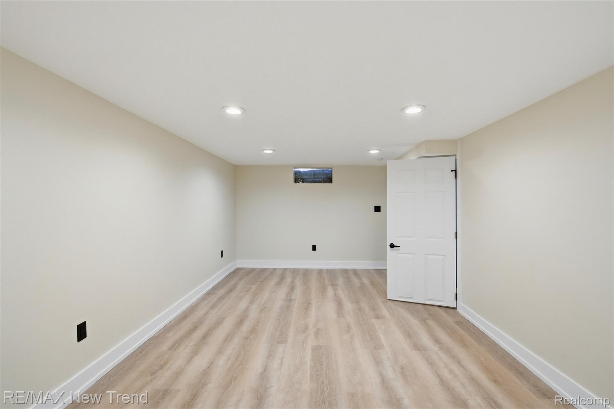 1512 E Maxlow Avenue Property Photo 22