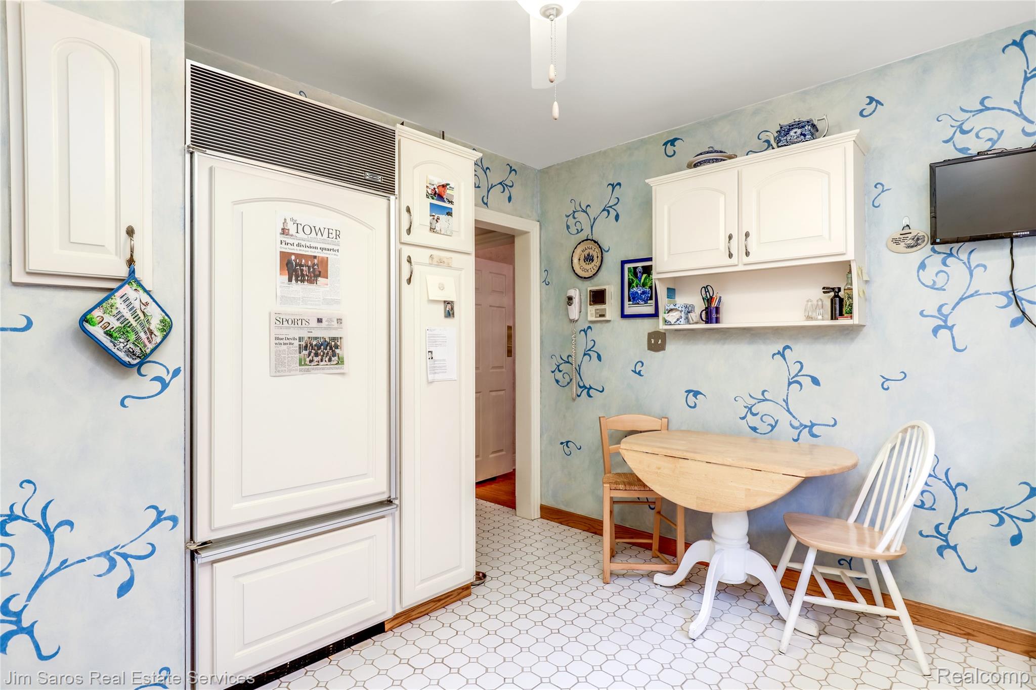 764 Harcourt Road Property Photo 11