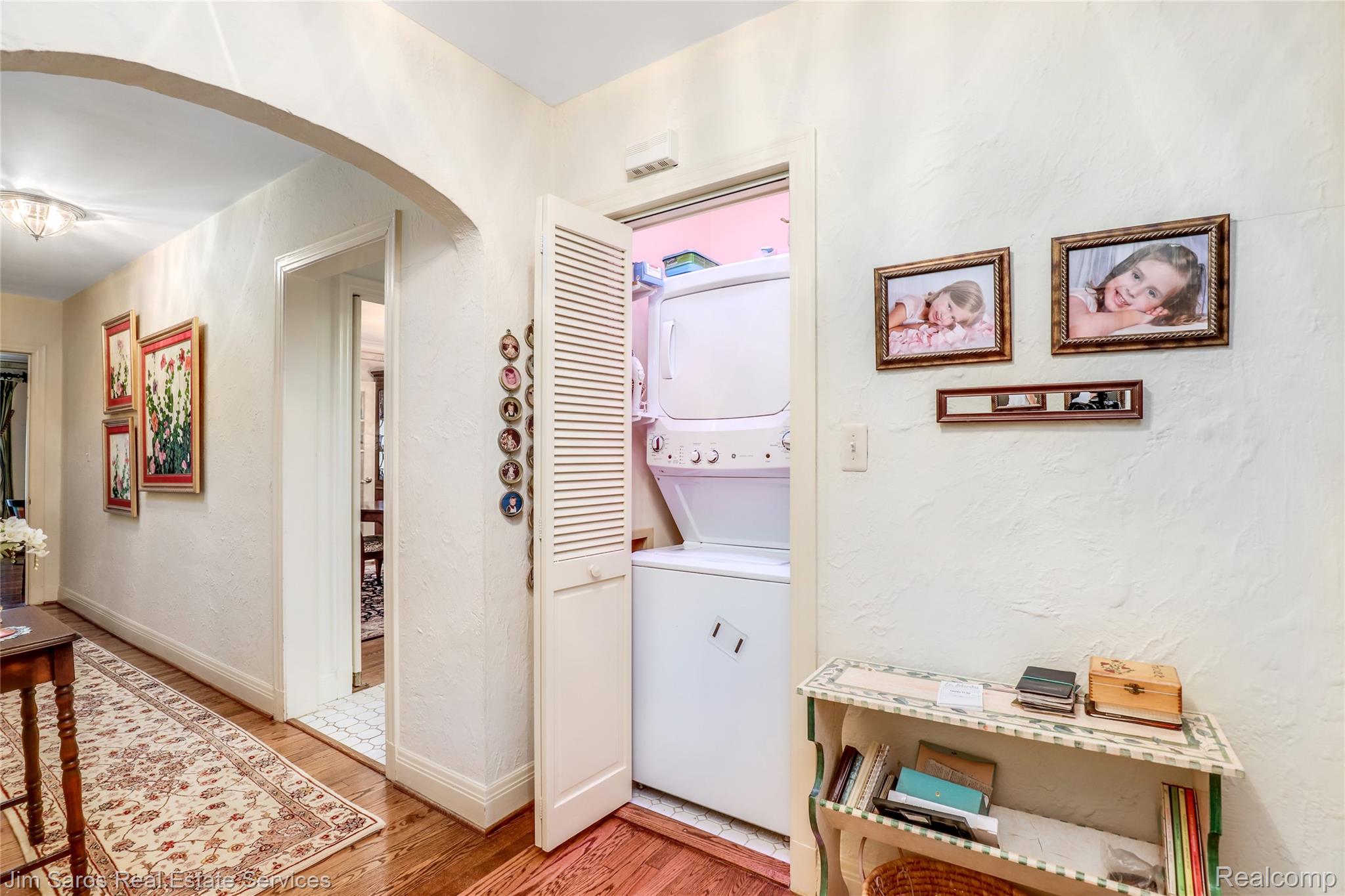 764 Harcourt Road Property Photo 12