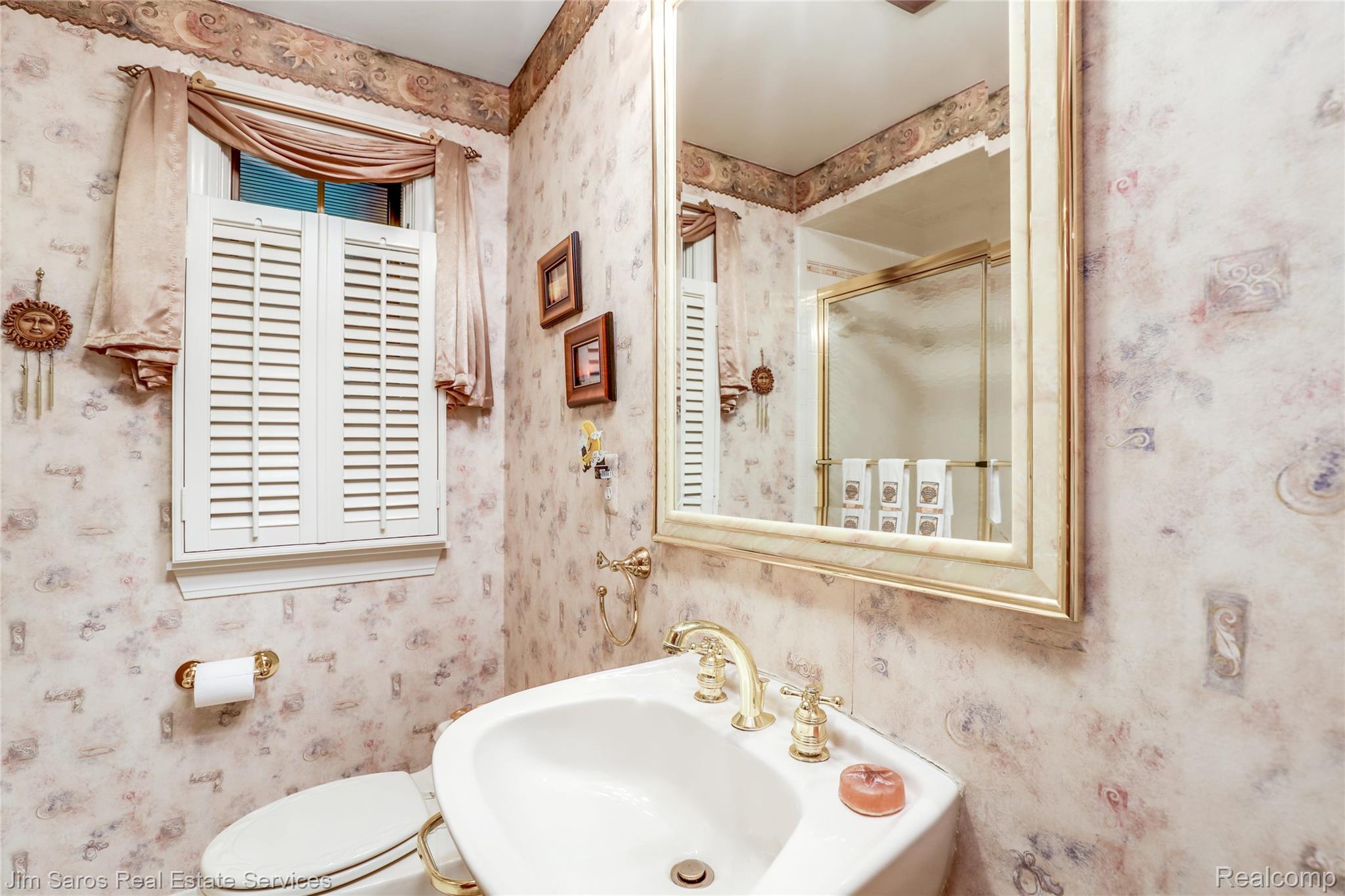 764 Harcourt Road Property Photo 13