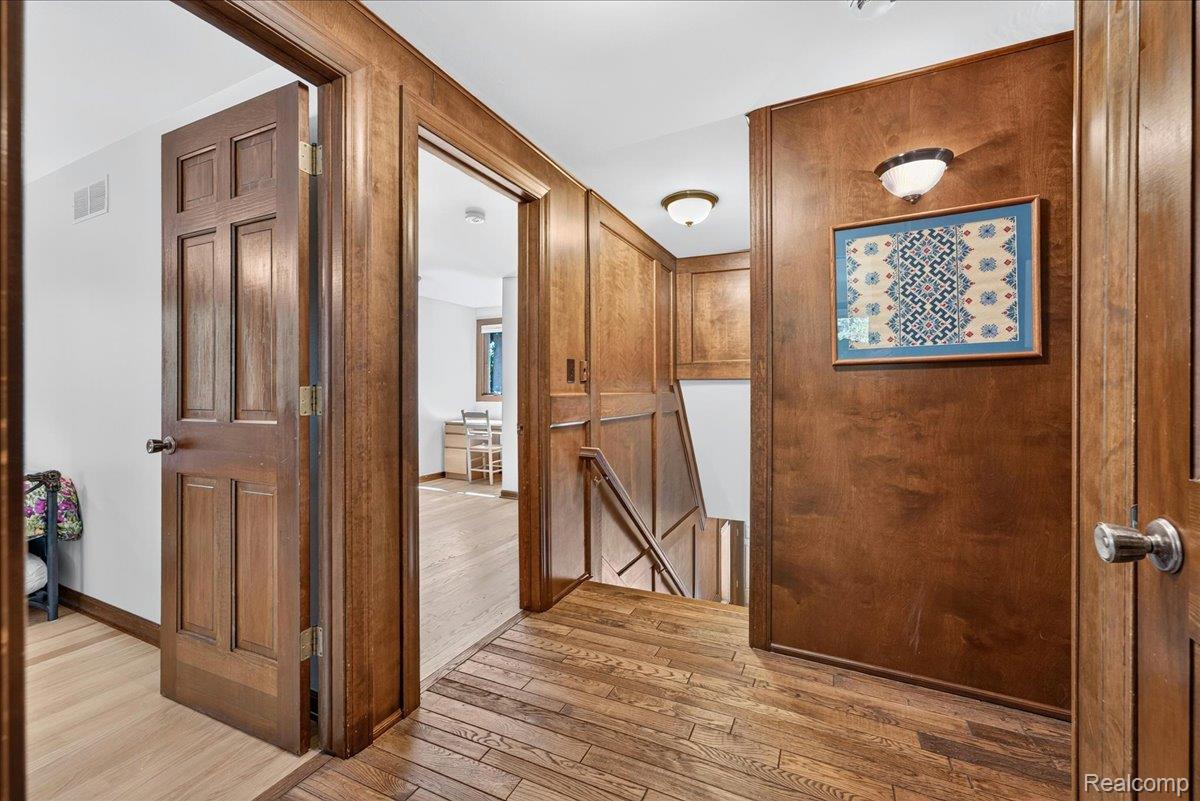 29498 E River Road Property Photo 28