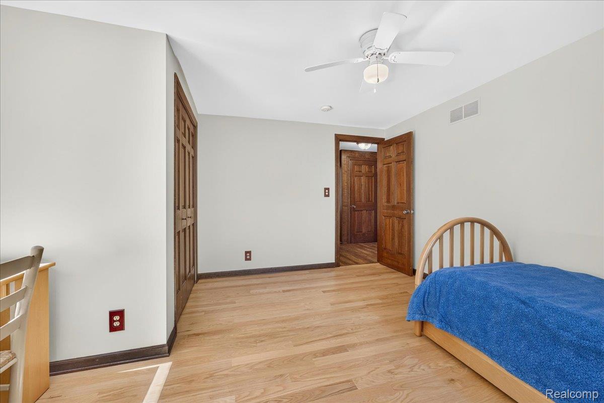 29498 E River Road Property Photo 30