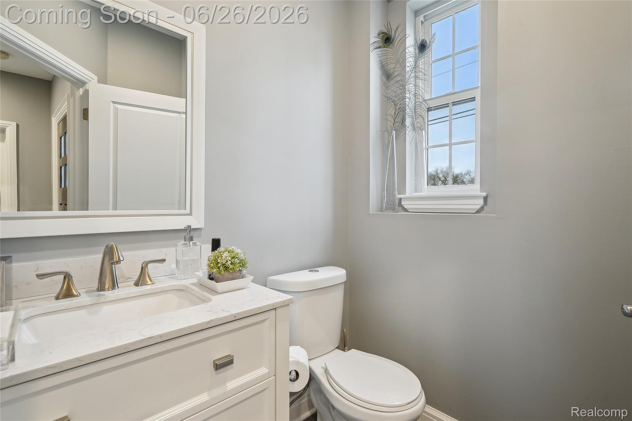 861 Coolidge Road Property Photo 13