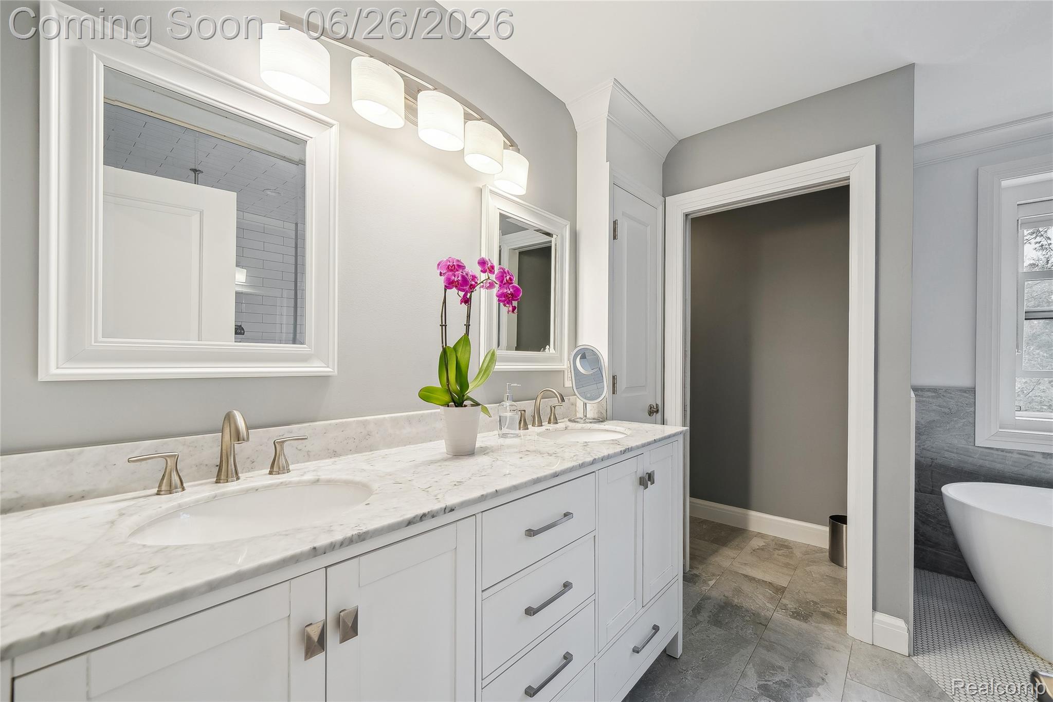 861 Coolidge Road Property Photo 22