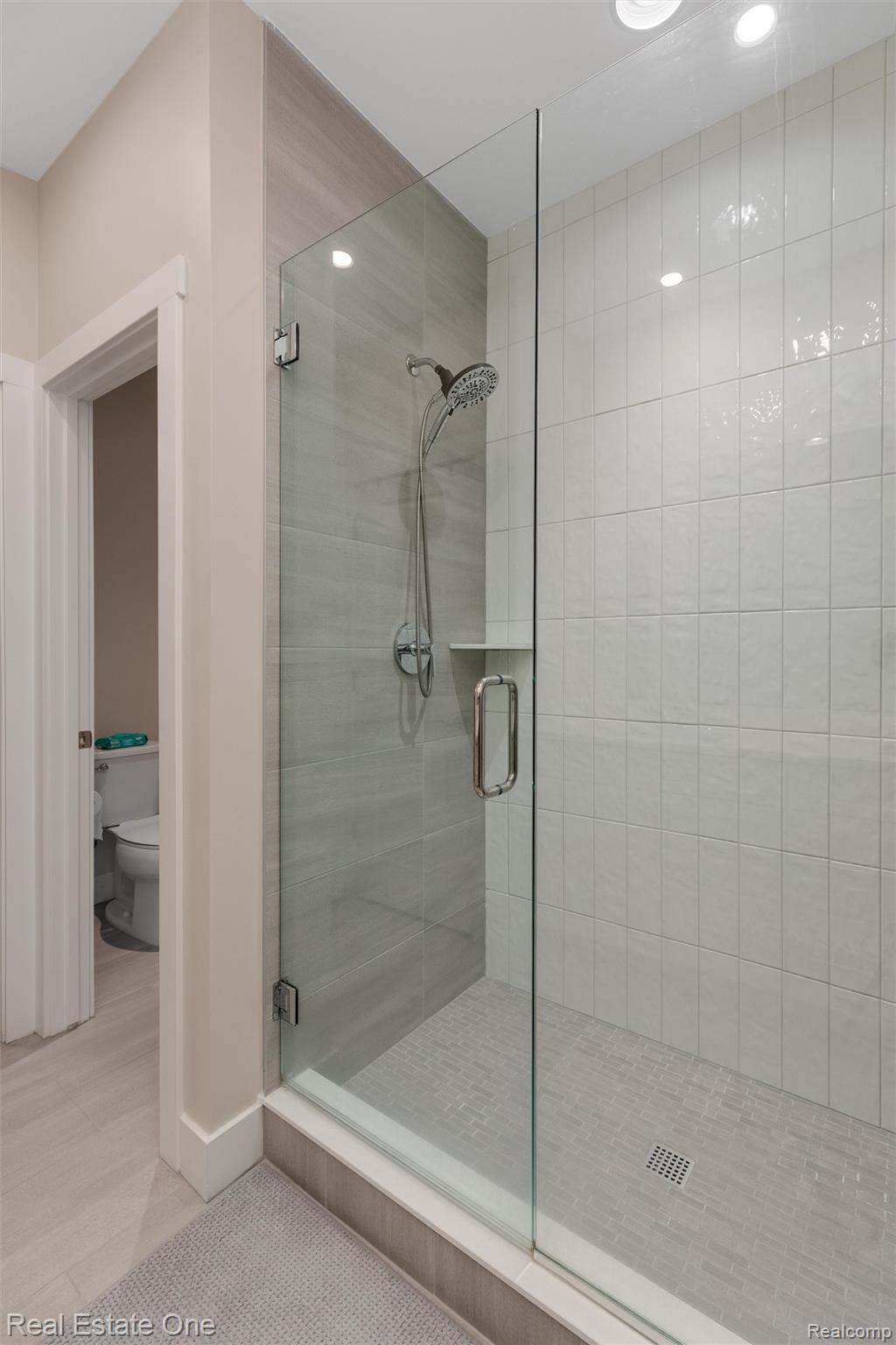 5318 Trail Vista Drive Property Photo 15