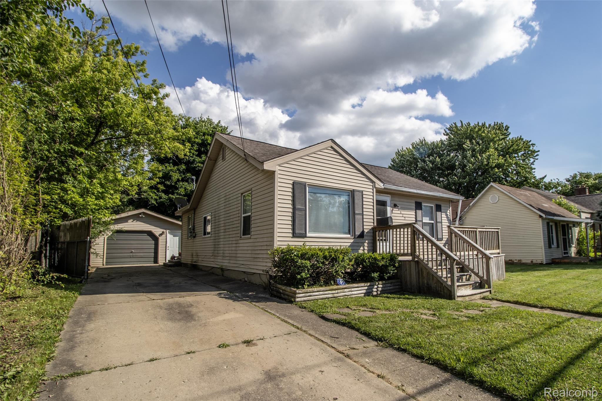 2829 Chicago Boulevard Property Photo 1
