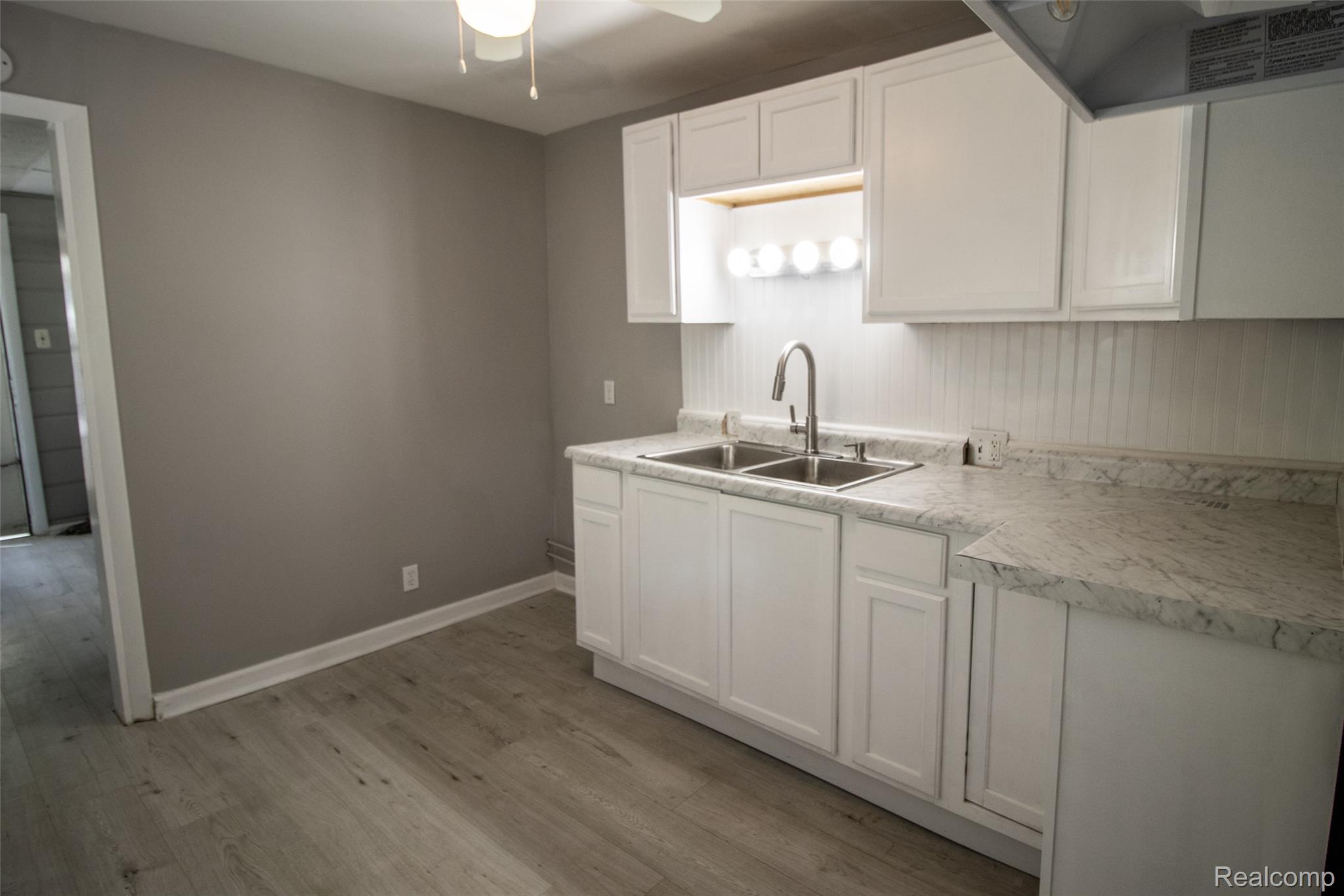 2829 Chicago Boulevard Property Photo 3