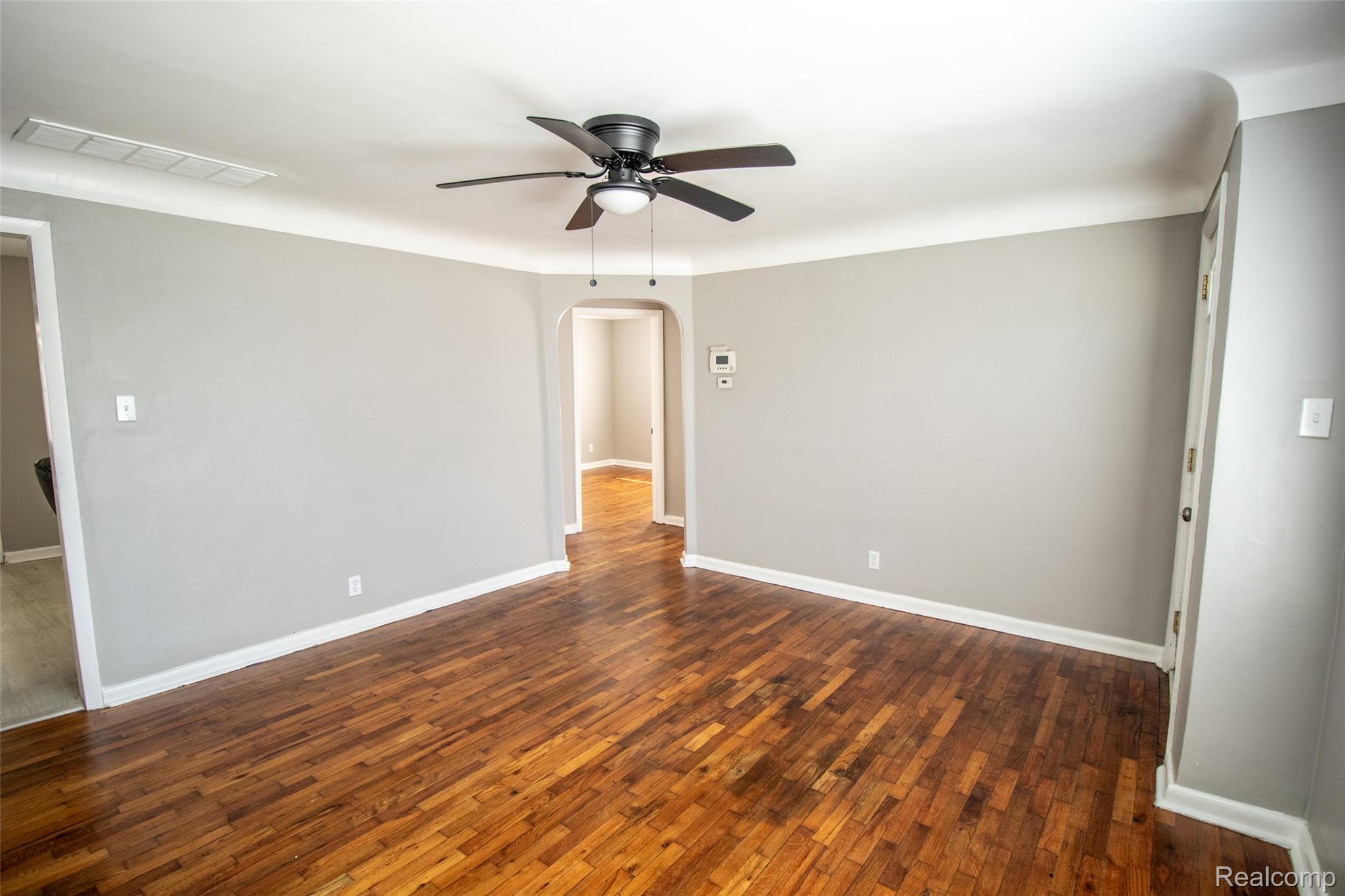 2829 Chicago Boulevard Property Photo 5