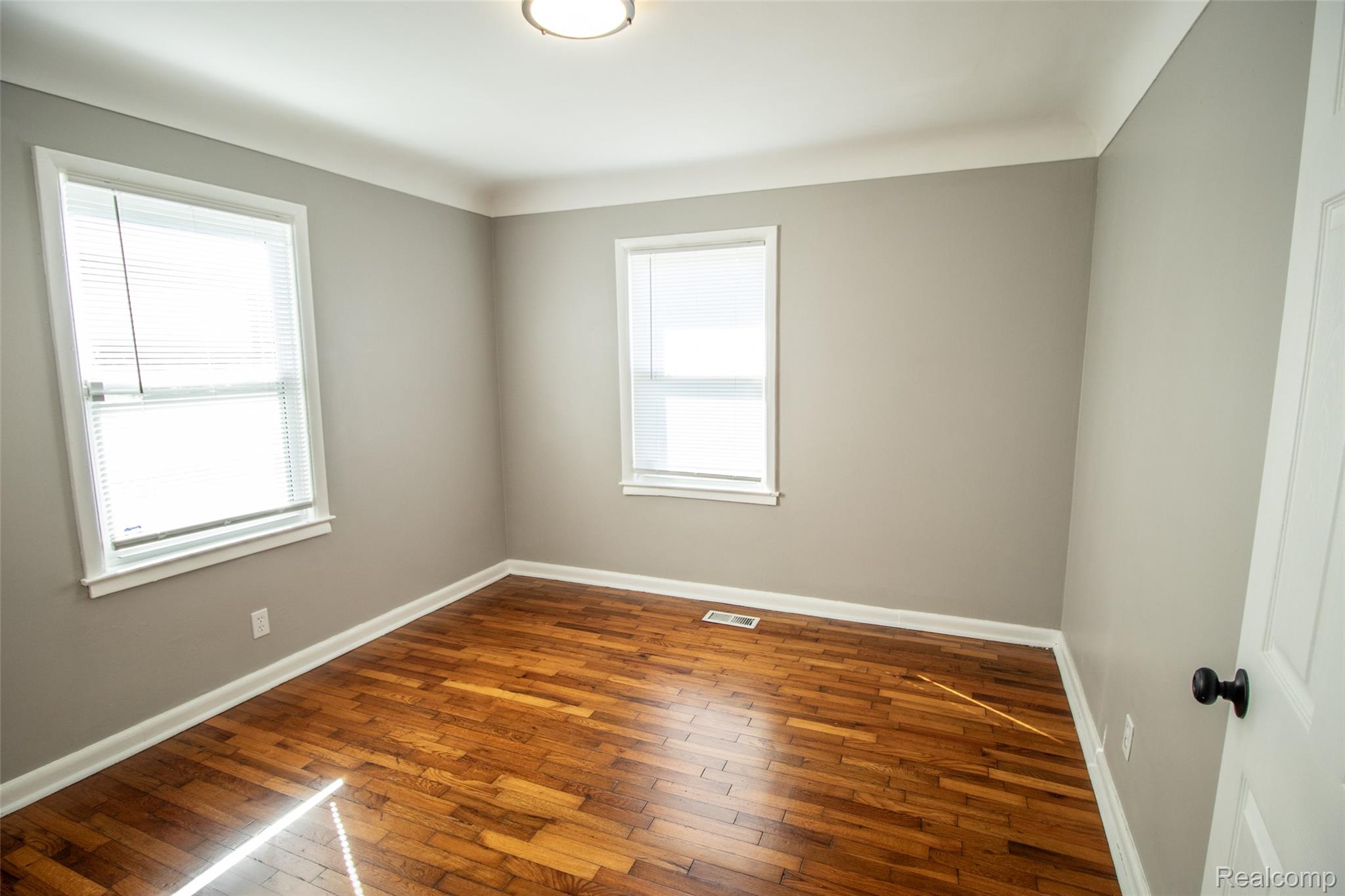 2829 Chicago Boulevard Property Photo 7