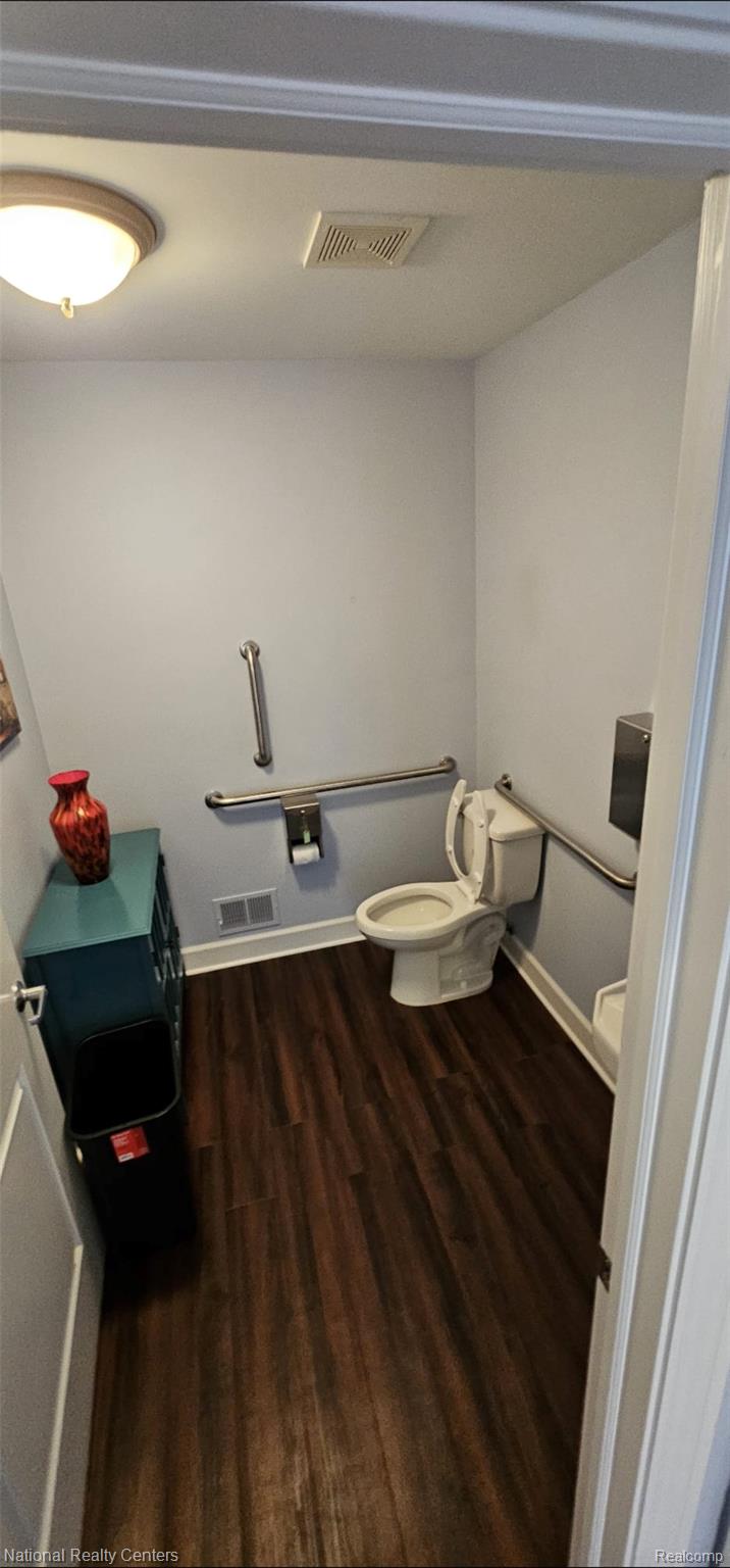 4010 W Walton Boulevard Property Photo 17