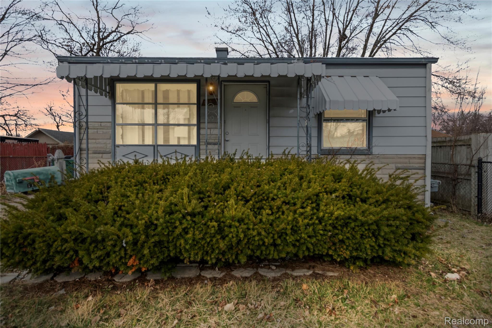 11033 Continental Avenue Property Photo 1