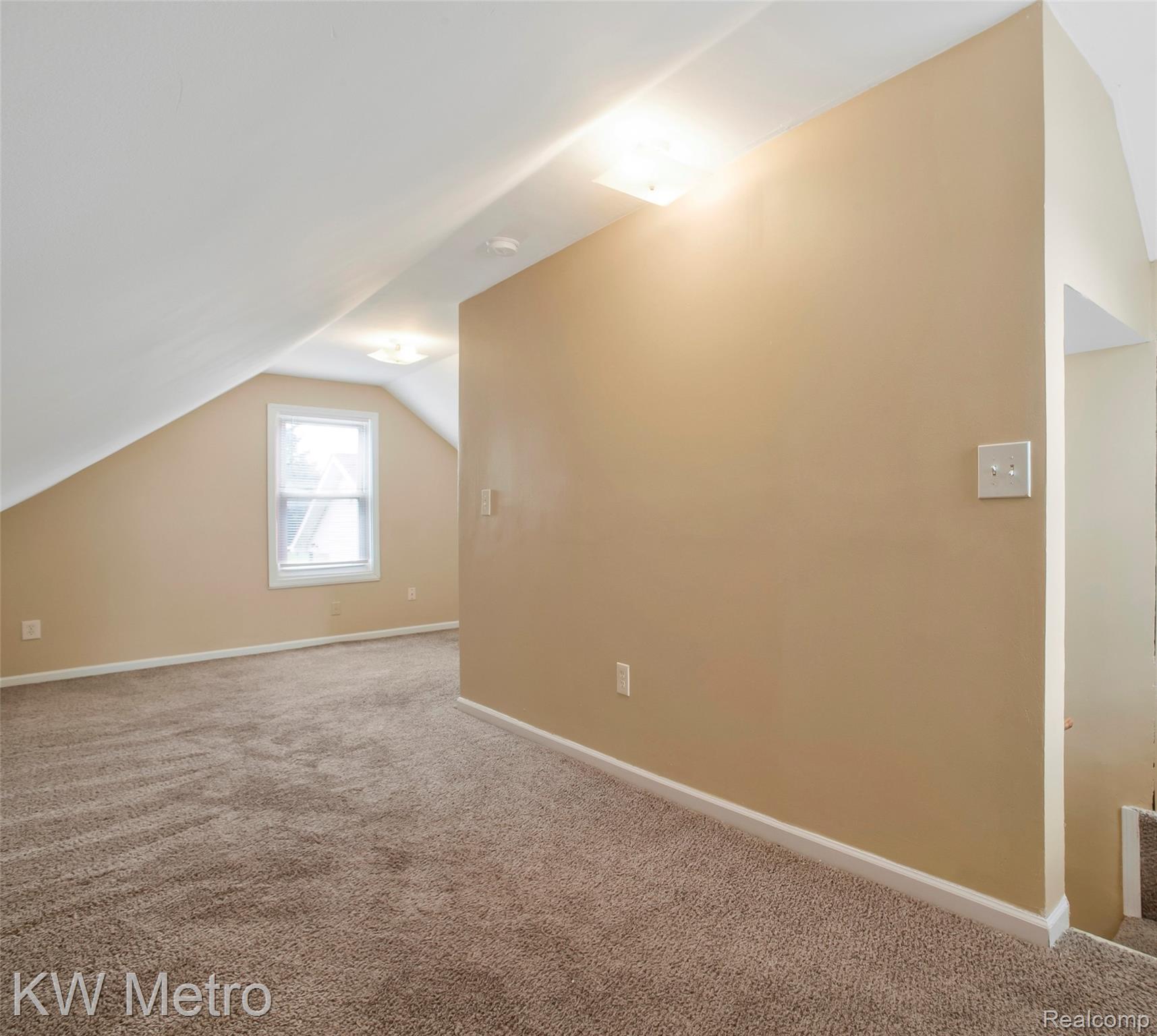 25335 Pinehurst Street Property Photo 14