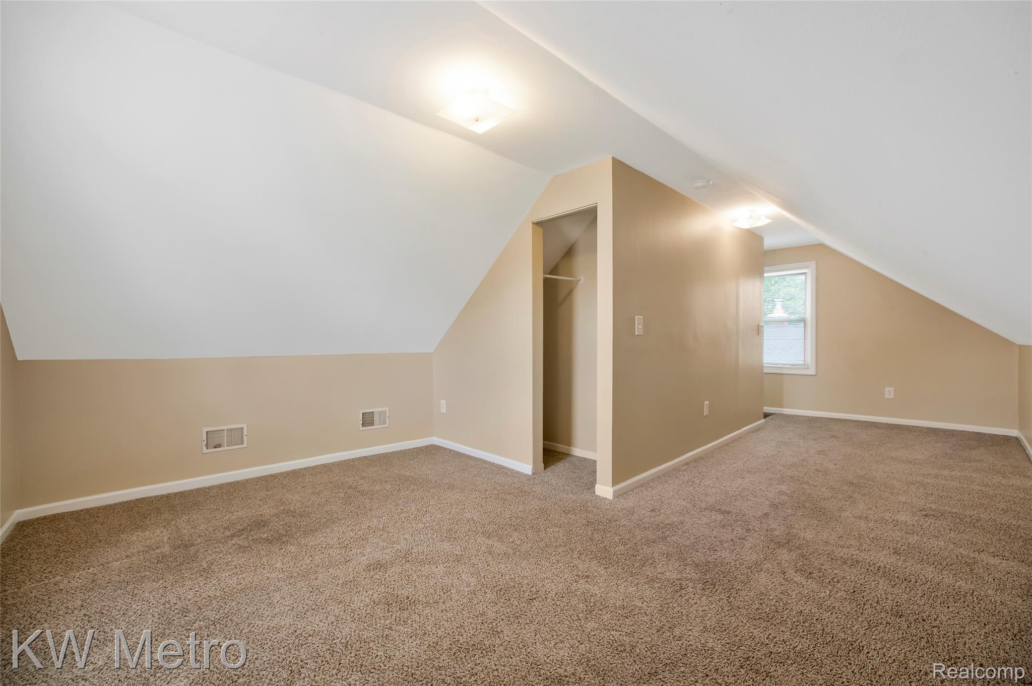 25335 Pinehurst Street Property Photo 15