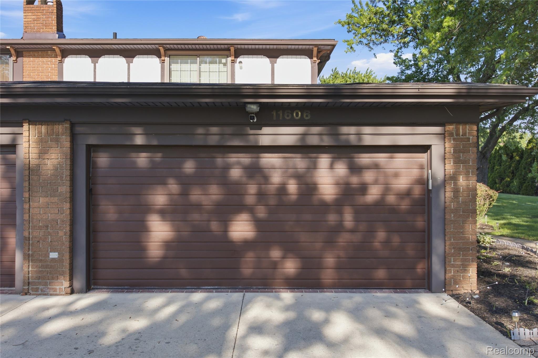 11606 Meadow Lane Drive Property Photo 8